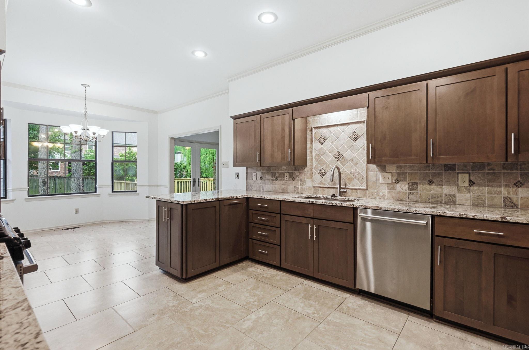 14001 Longtree  Little Rock, AR