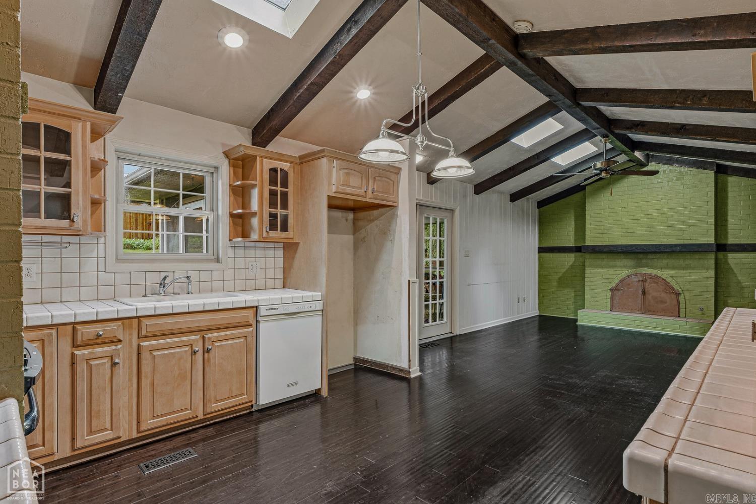 1402 Twin Oaks  Jonesboro, AR