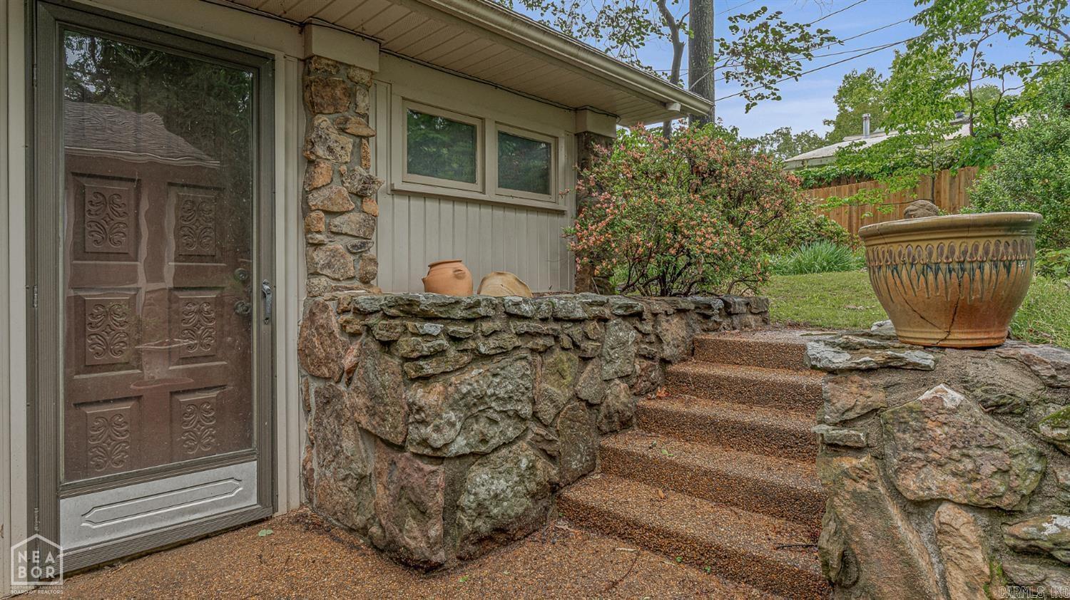 1402 Twin Oaks  Jonesboro, AR