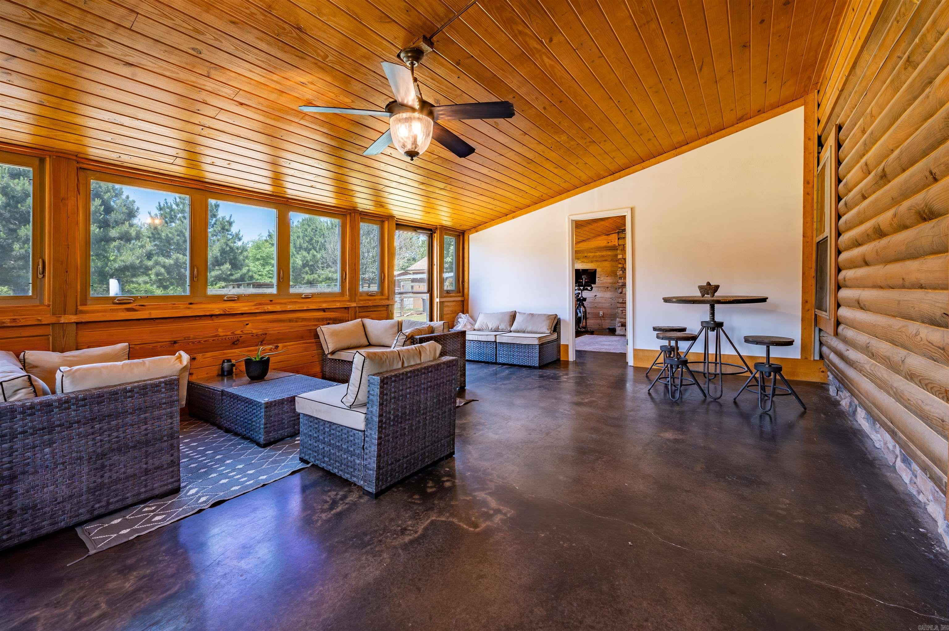 158 Coyote  Ward, AR