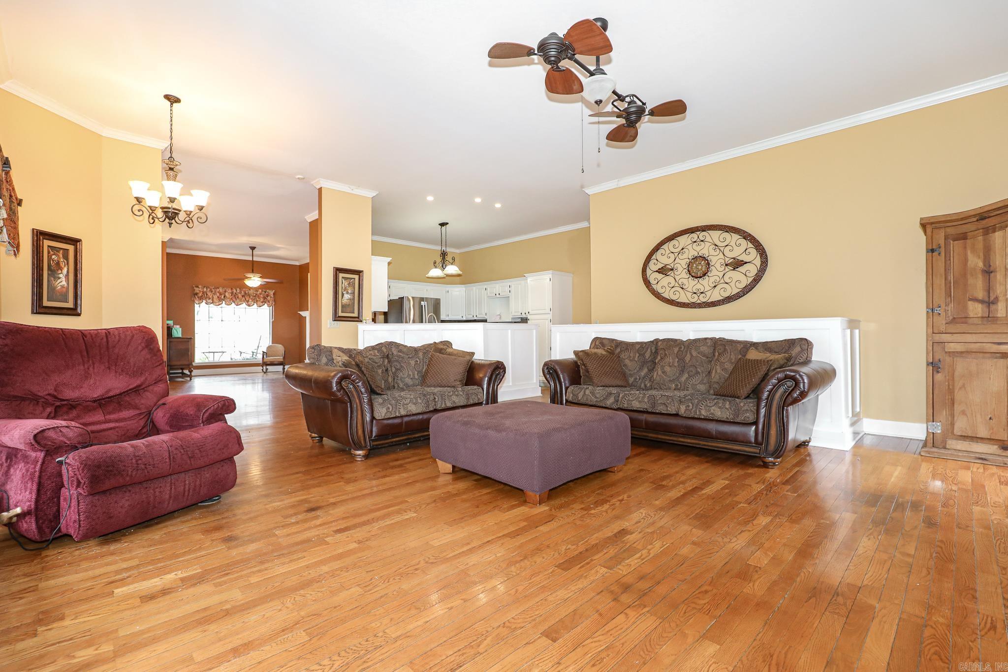 3322 QUAIL LN  Benton, AR