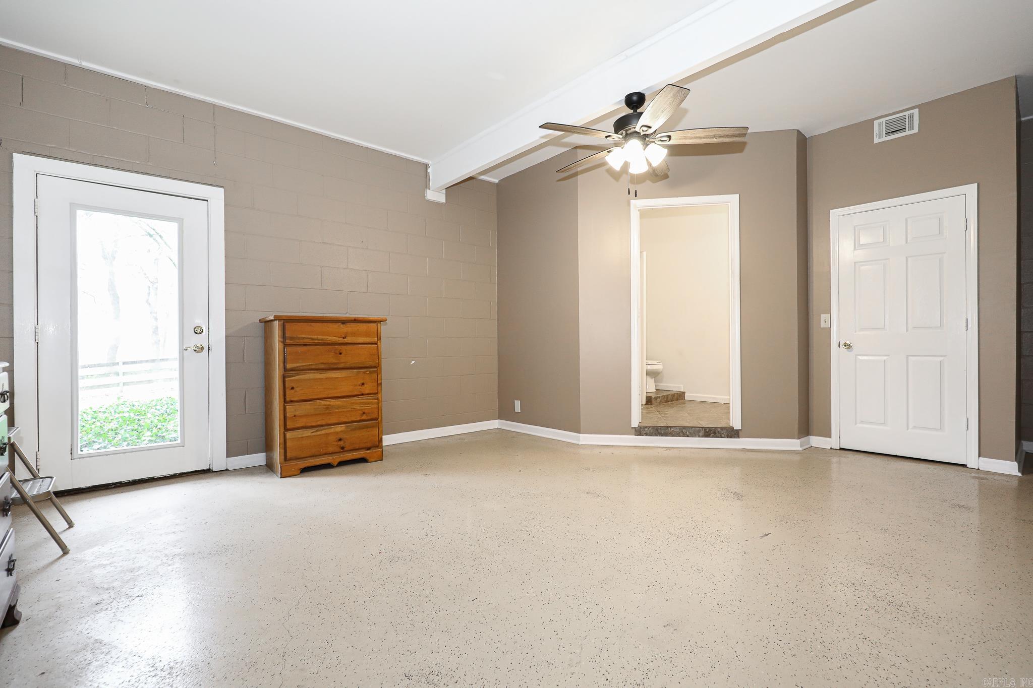 3322 QUAIL LN  Benton, AR