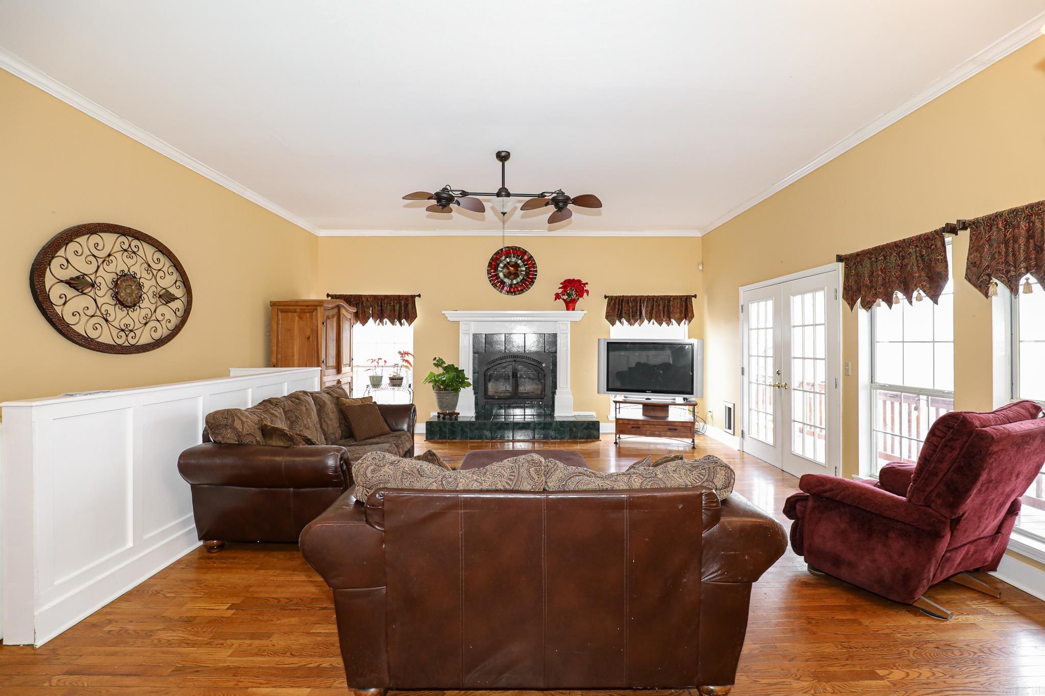 3322 QUAIL LN  Benton, AR
