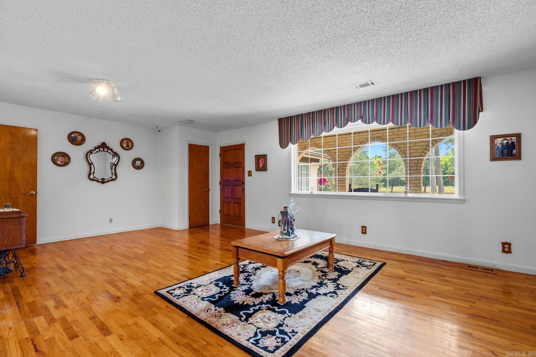 668 Collie Hall Loop  Malvern, AR
