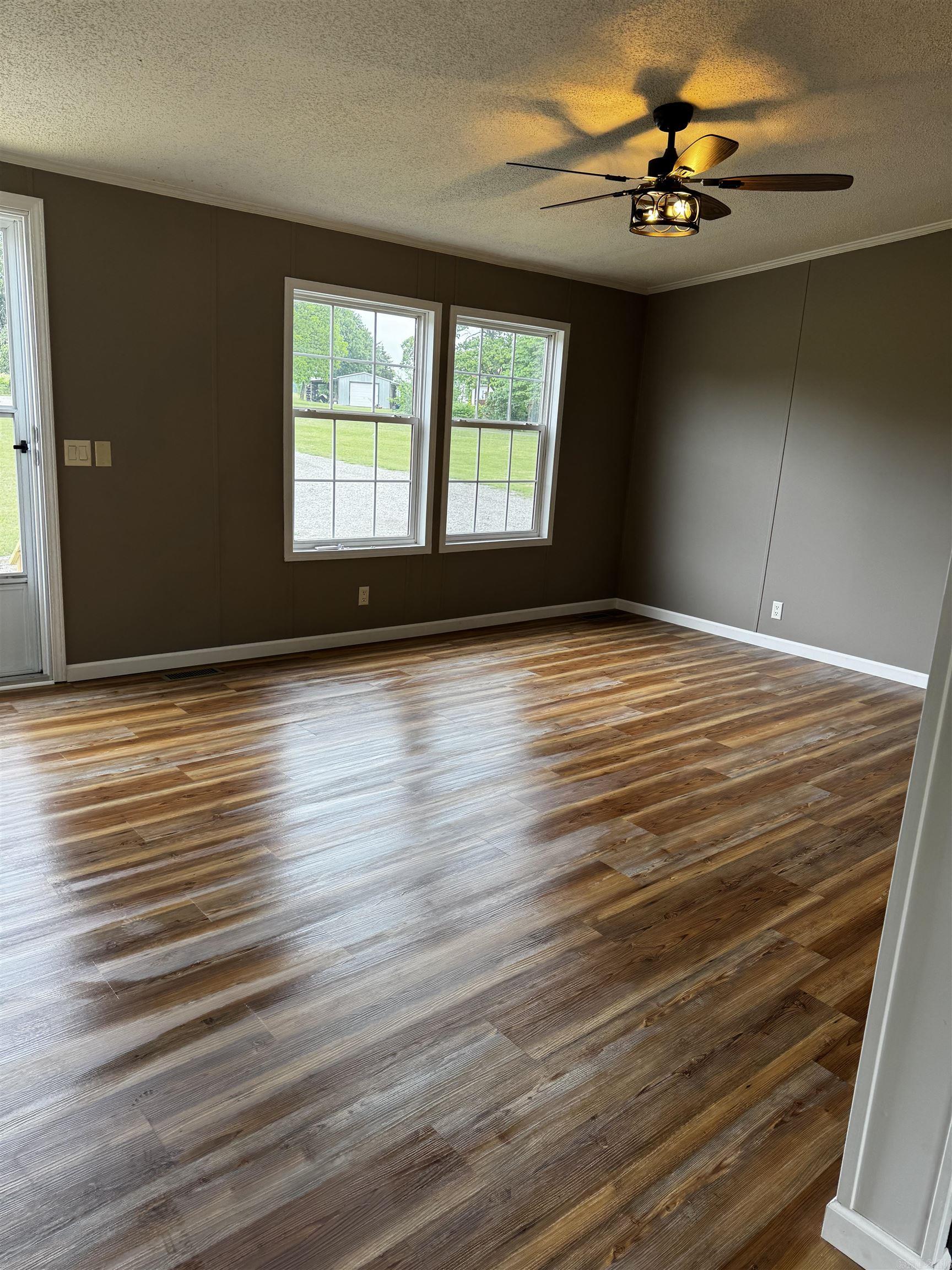 130 Hollis Road Clinton, AR 72031