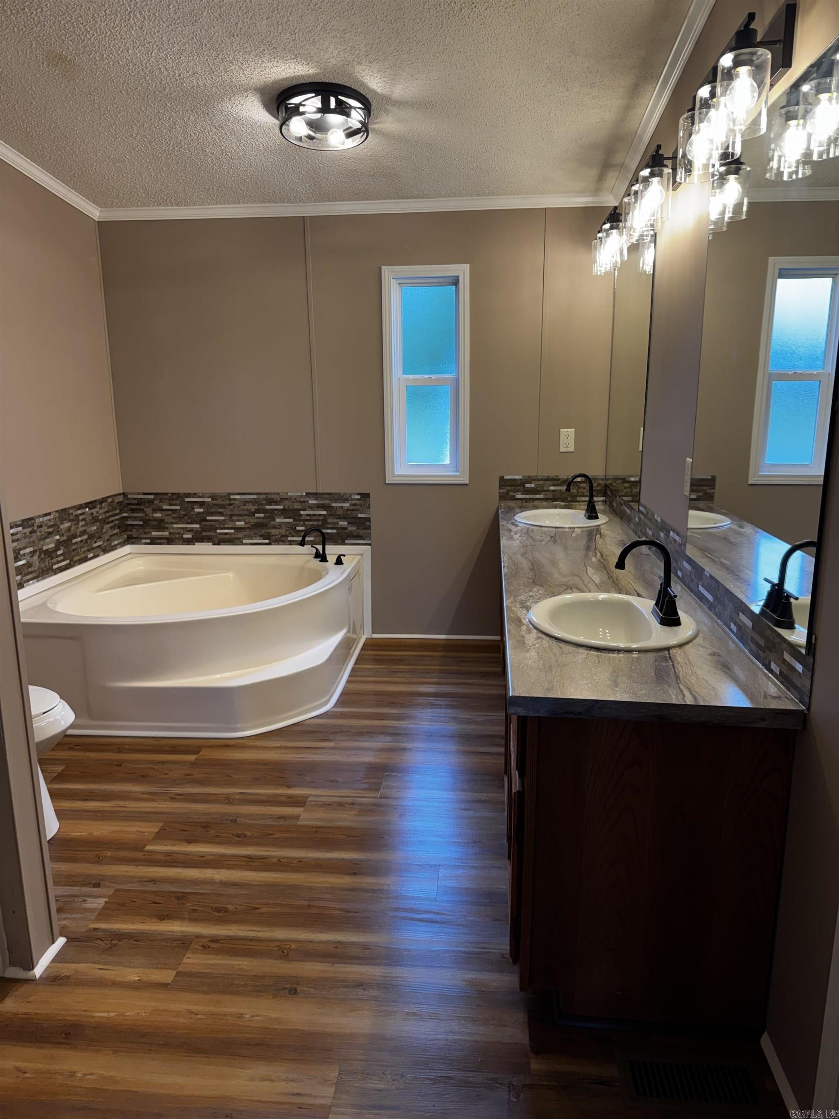 130 Hollis Road Clinton, AR 72031