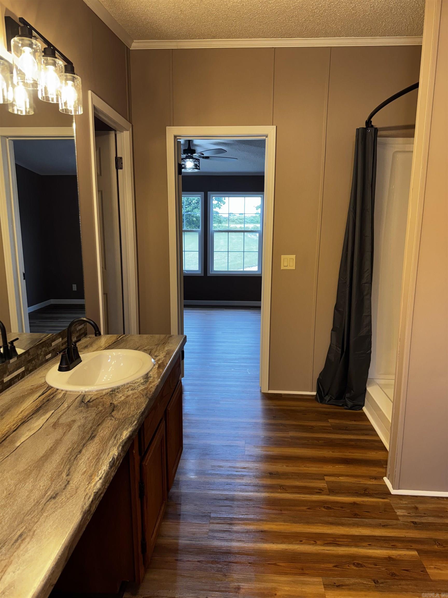 130 Hollis Road Clinton, AR 72031