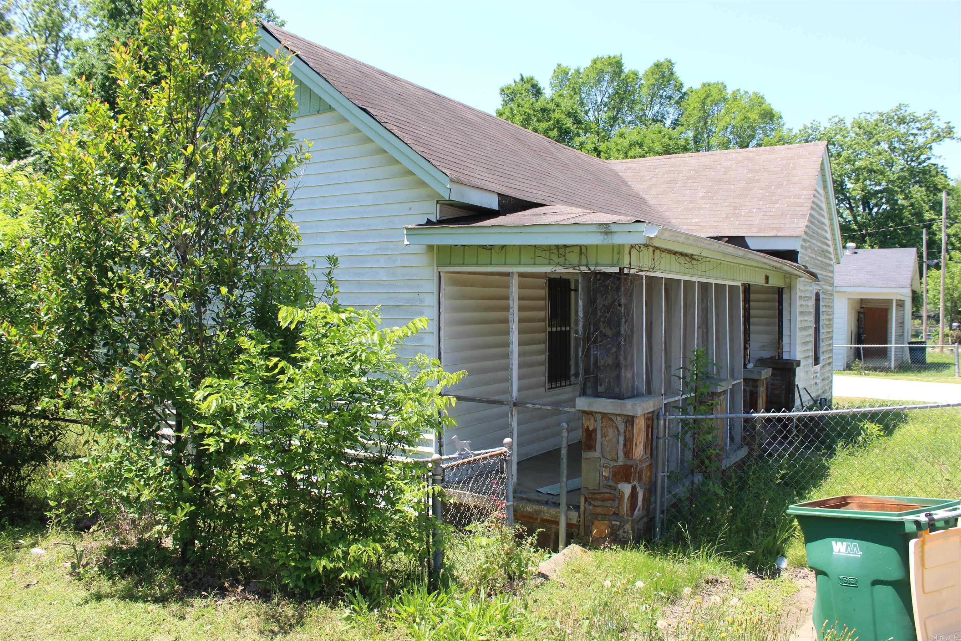 911 W Short 32nd  Little Rock, AR