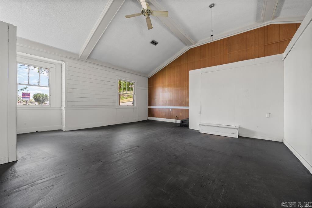1348 Central Hot Springs, AR 71901