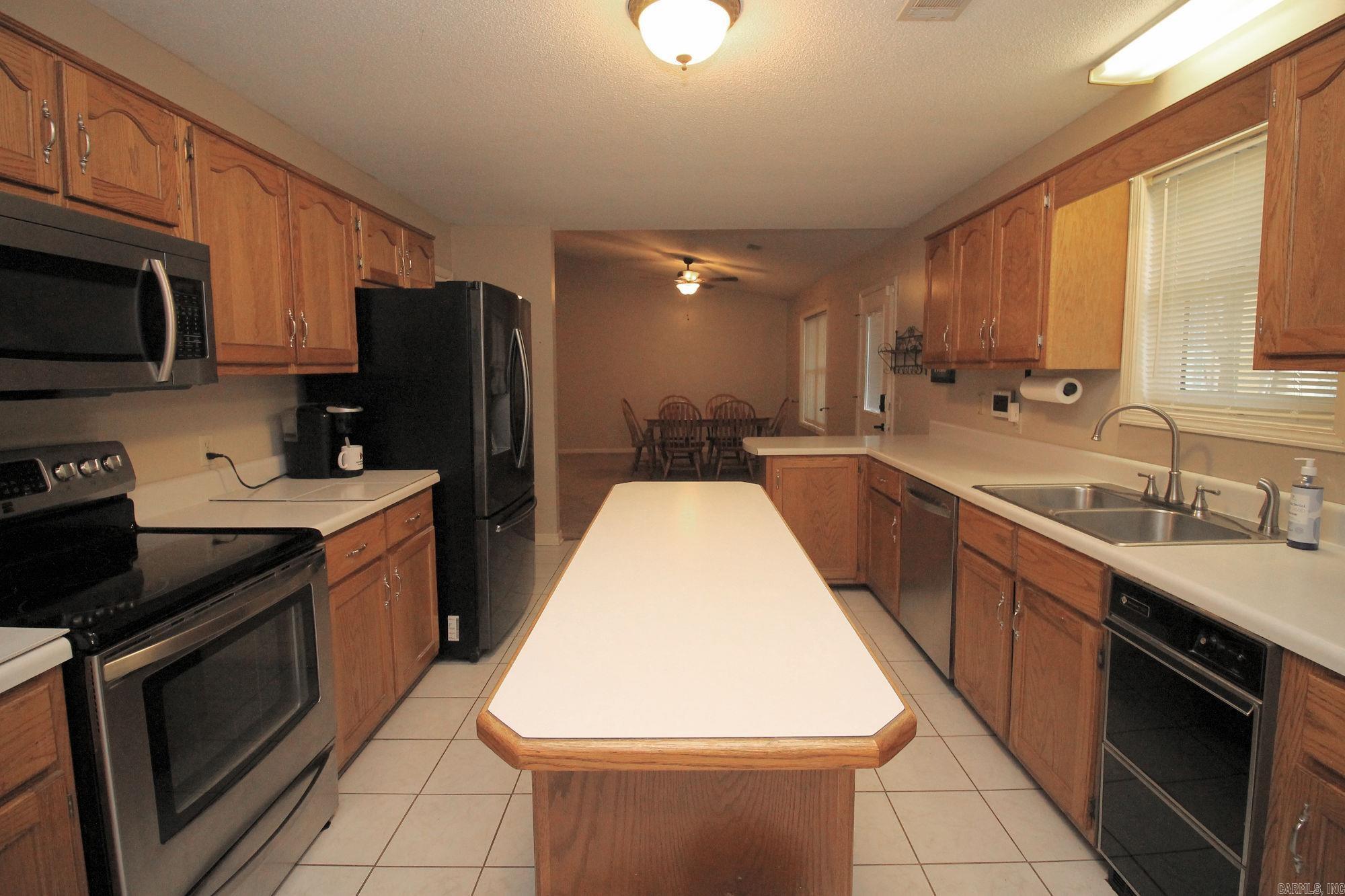 1201 Daniel Dr.  Paragould, AR