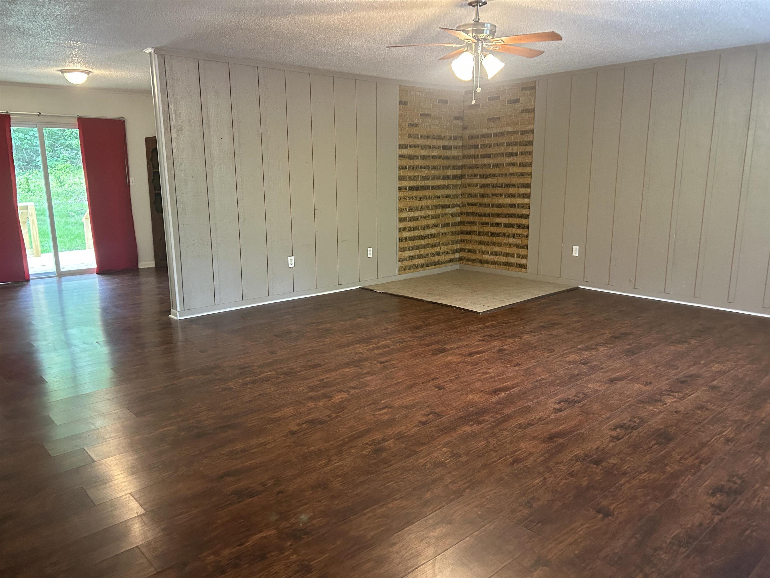 1202 Jefferson City  Horseshoe Bend, AR