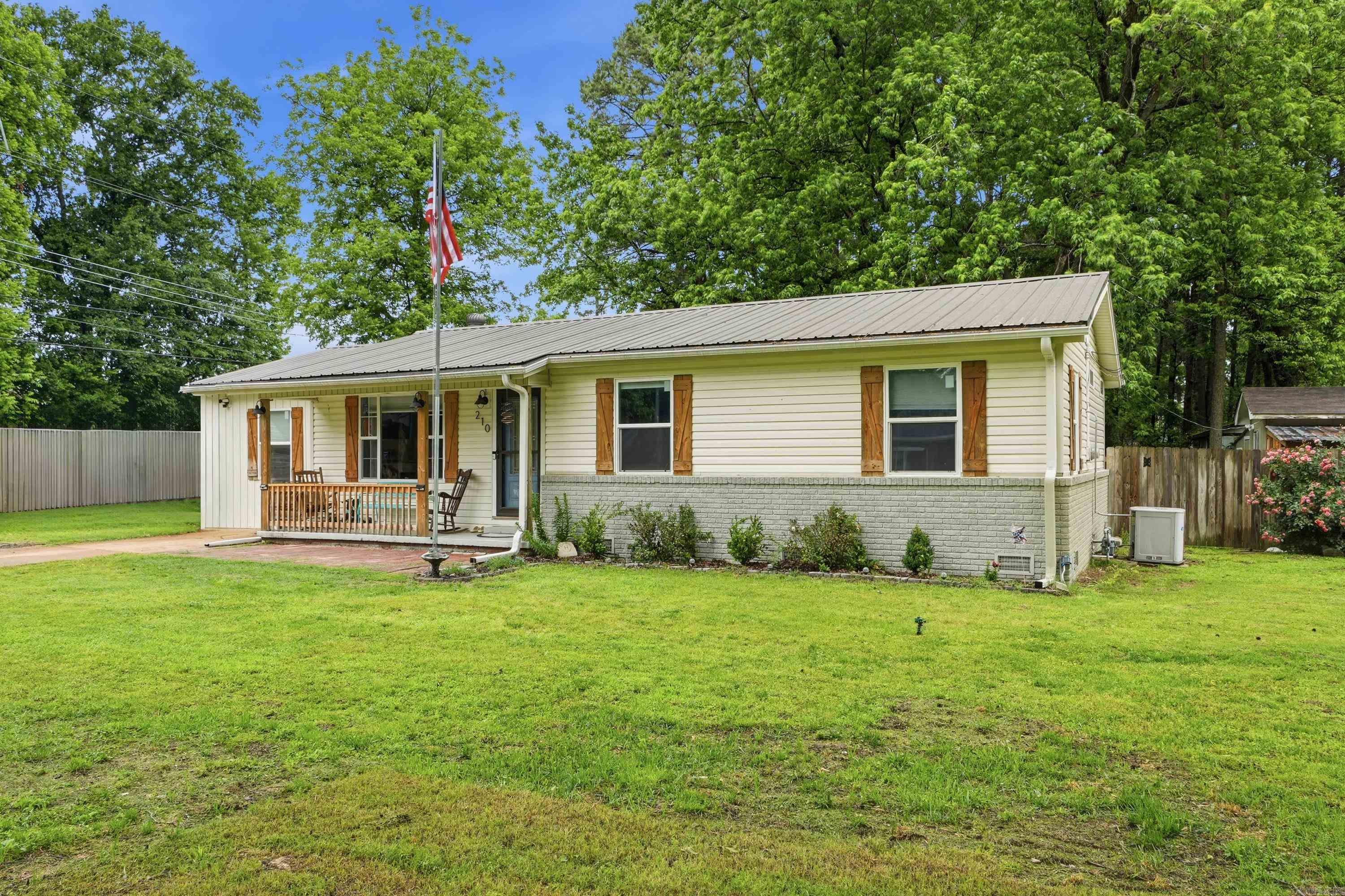 210 Williams Avenue Searcy, AR 72143