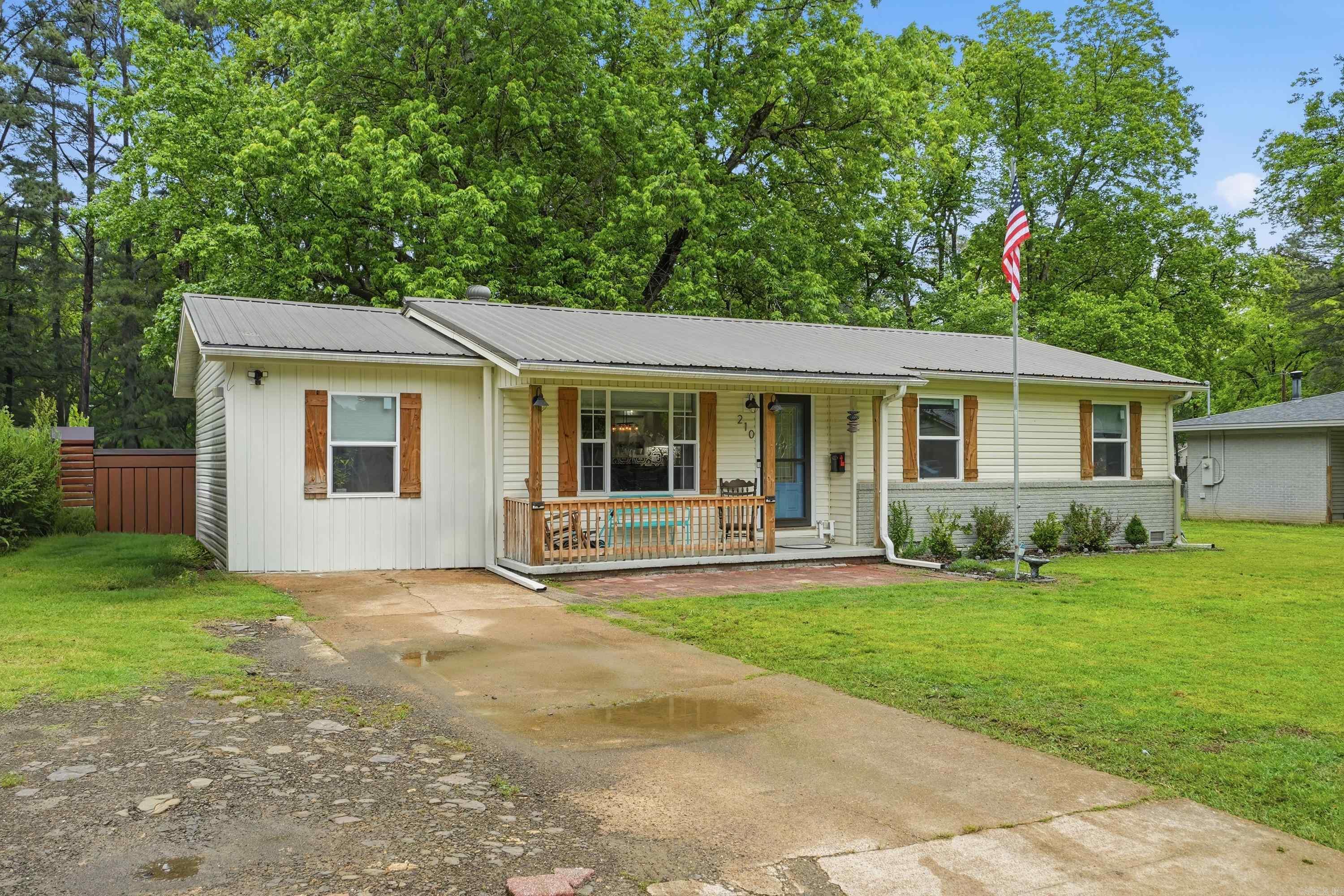 210 Williams Avenue Searcy, AR 72143
