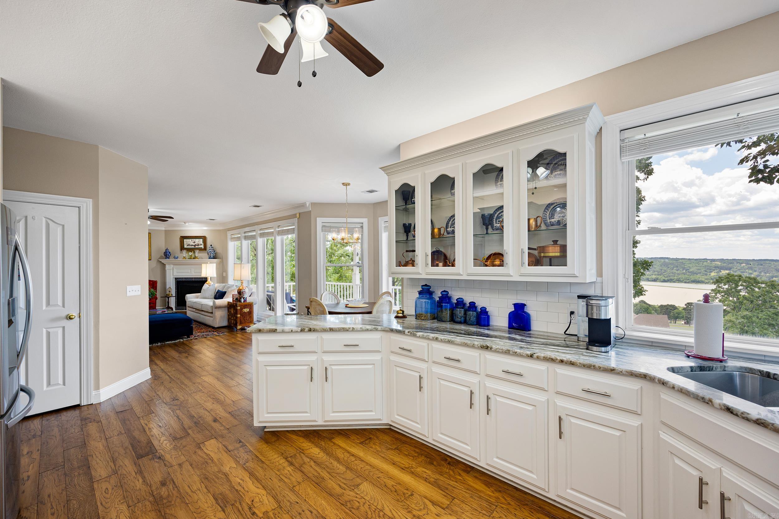 8 E Ridgeline Dr  Russellville, AR