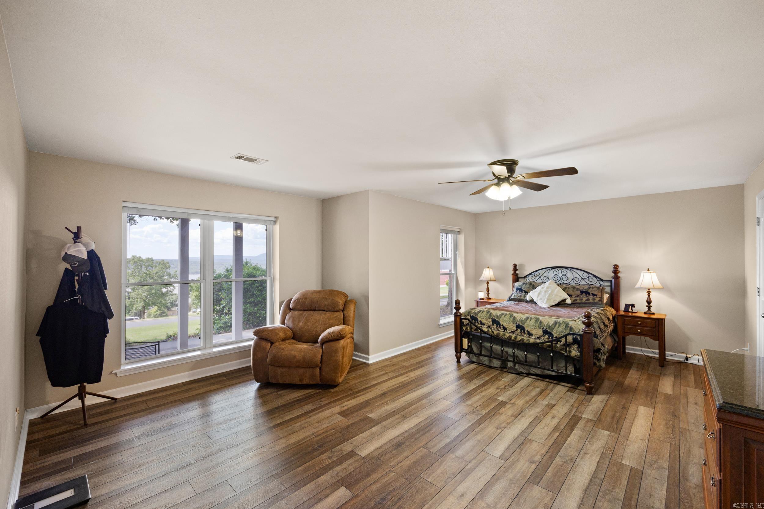 8 E Ridgeline Dr  Russellville, AR