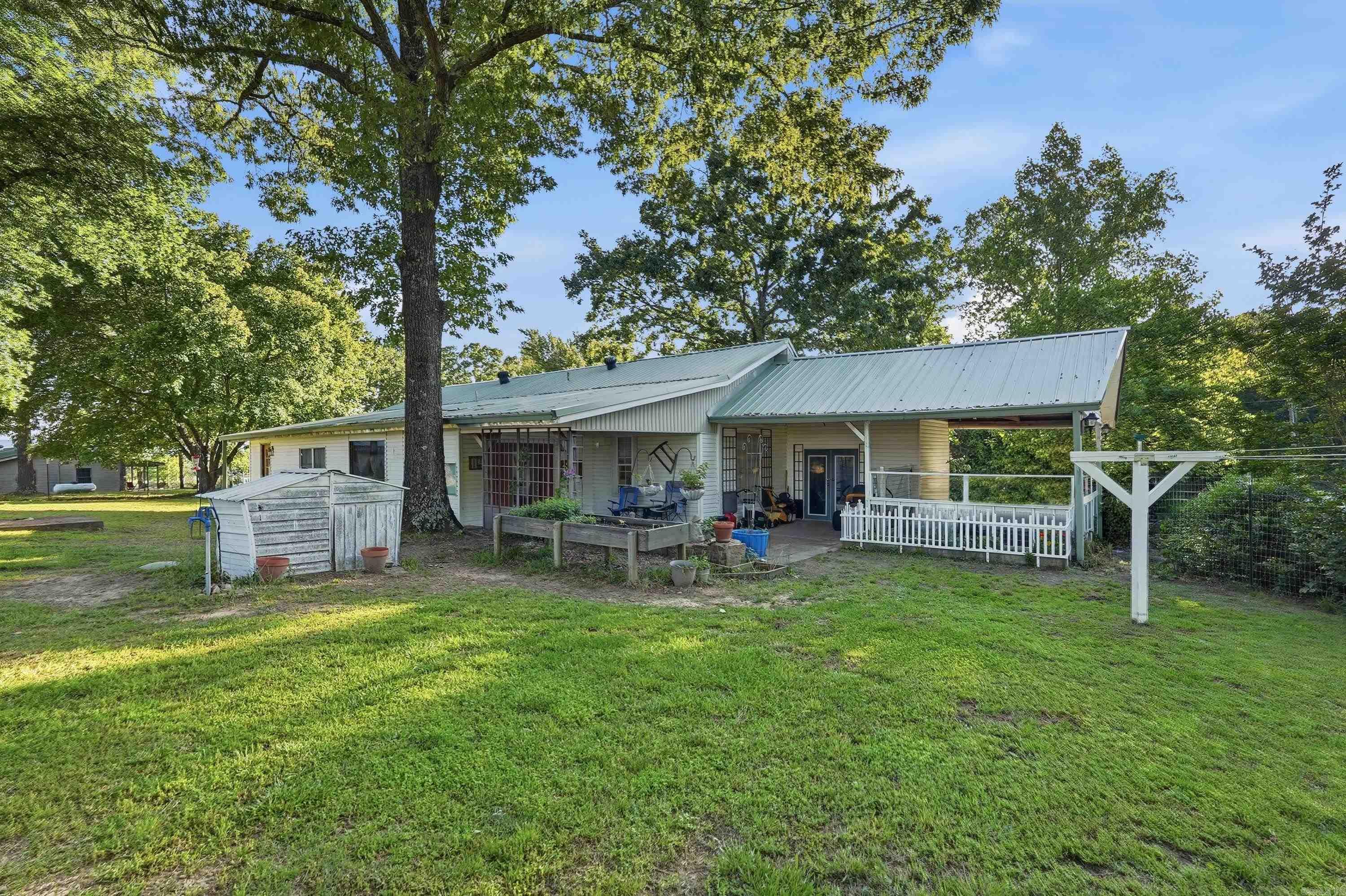 114 Obrien Drive Greers Ferry, AR 72067