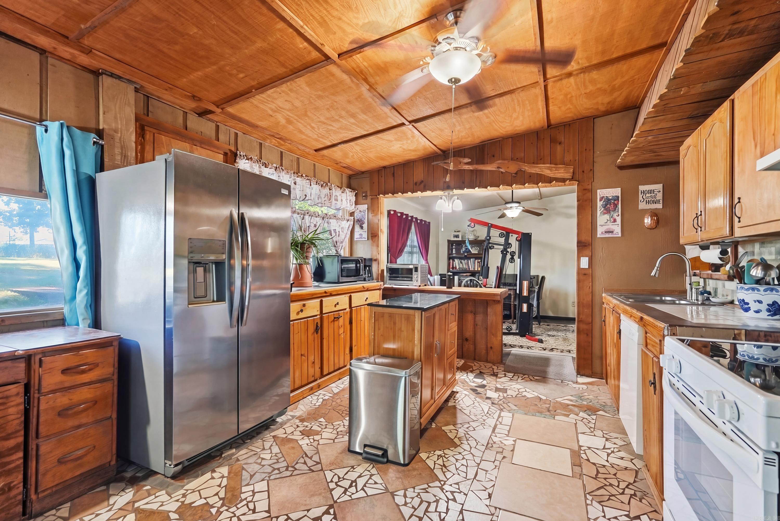 114 Obrien Drive Greers Ferry, AR 72067