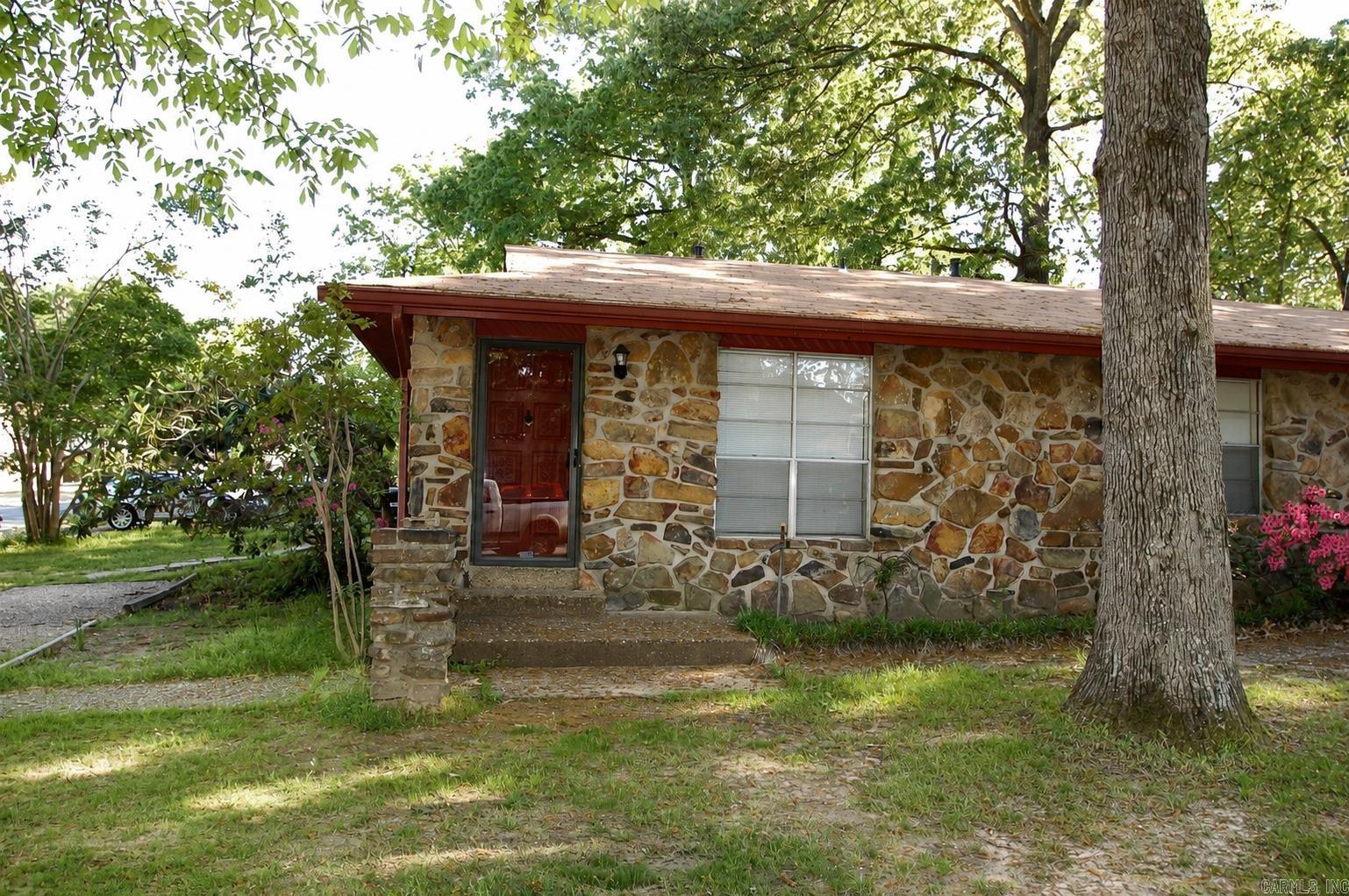 6102 N Woodview  Sherwood, AR