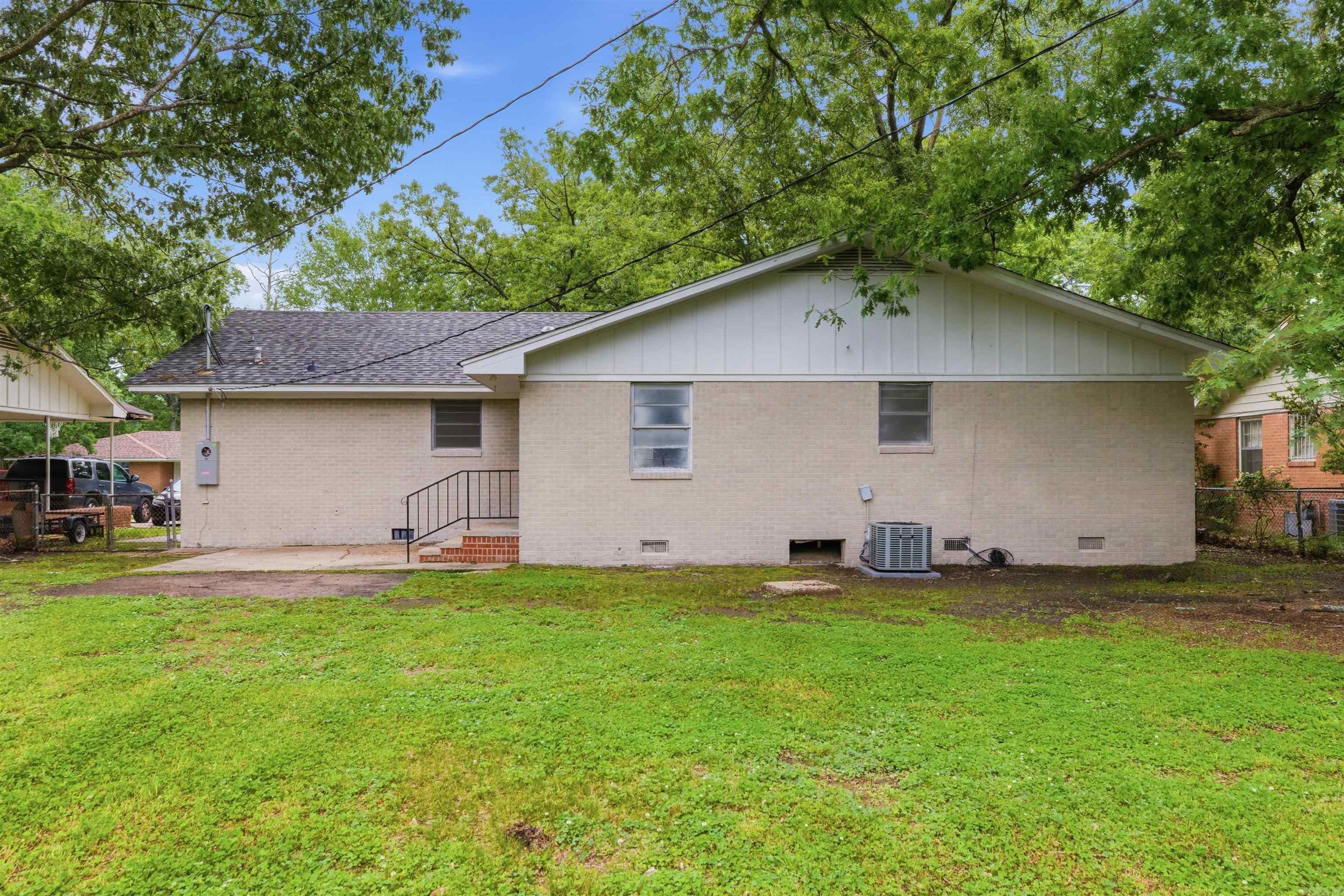 2217 W 36th  Pine Bluff, AR