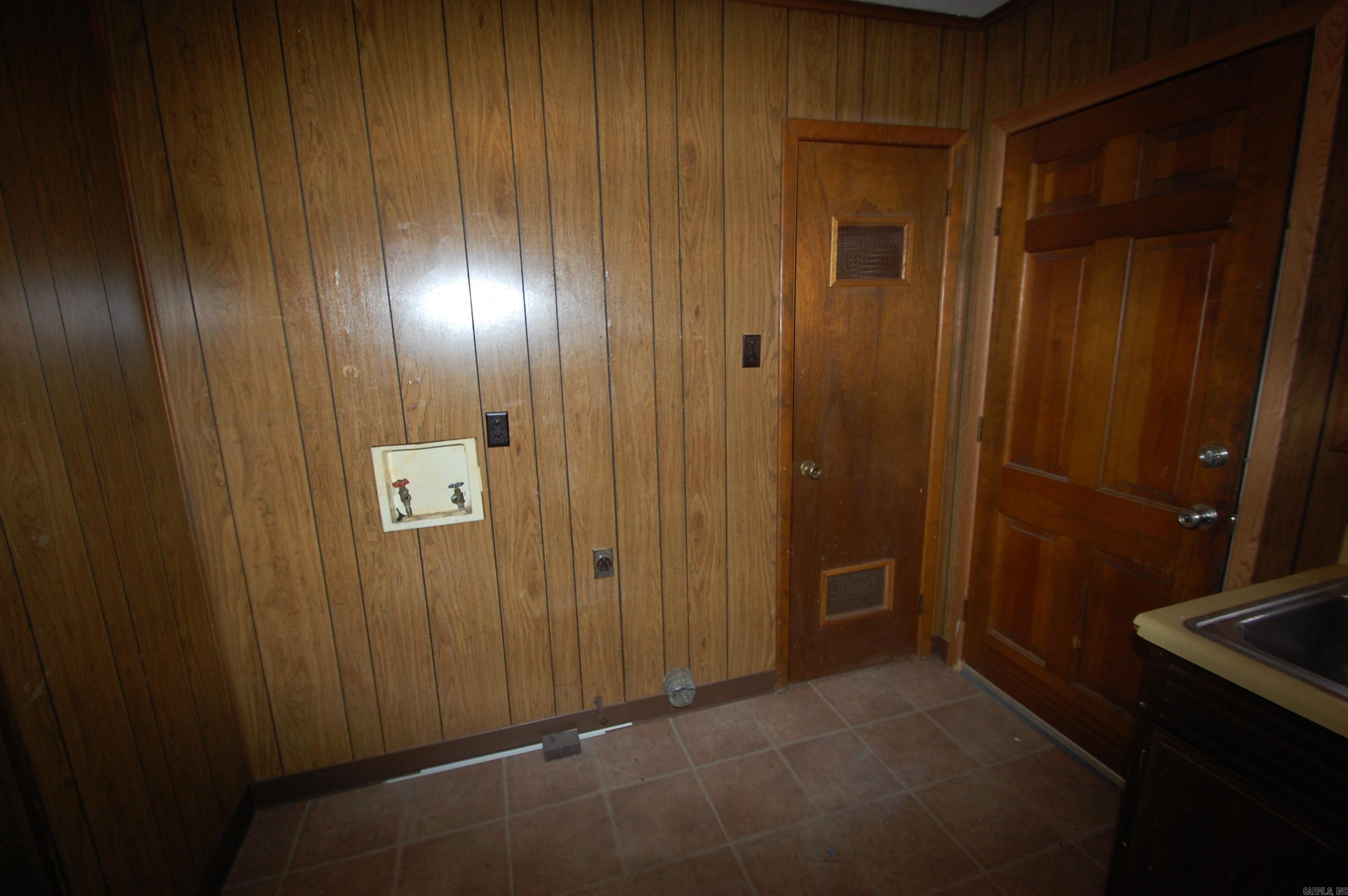 8205 E Woodview  Sherwood, AR