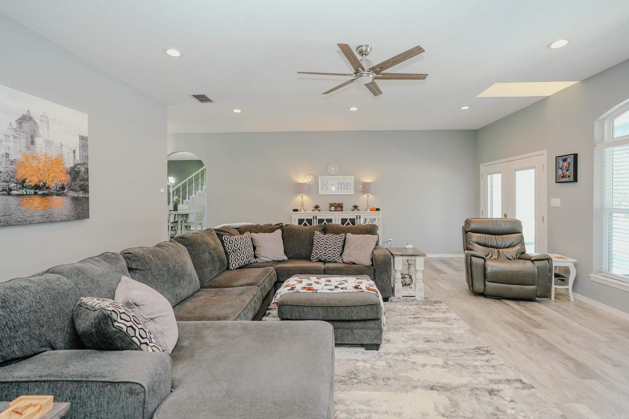 408 Autrey Lane  Maud, TX