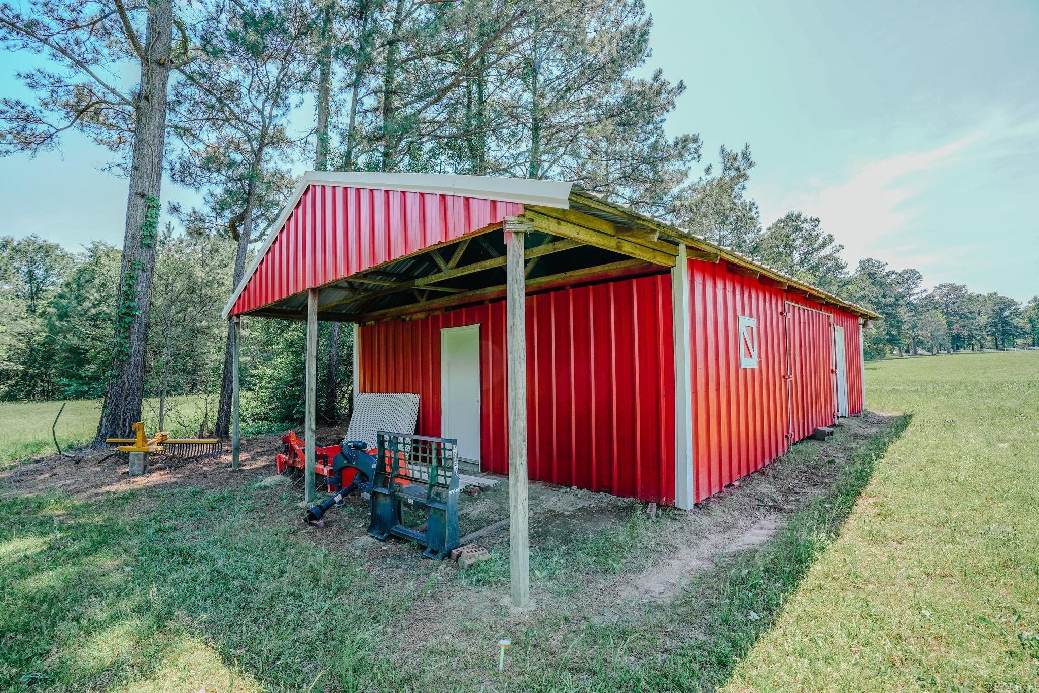 408 Autrey Lane  Maud, TX