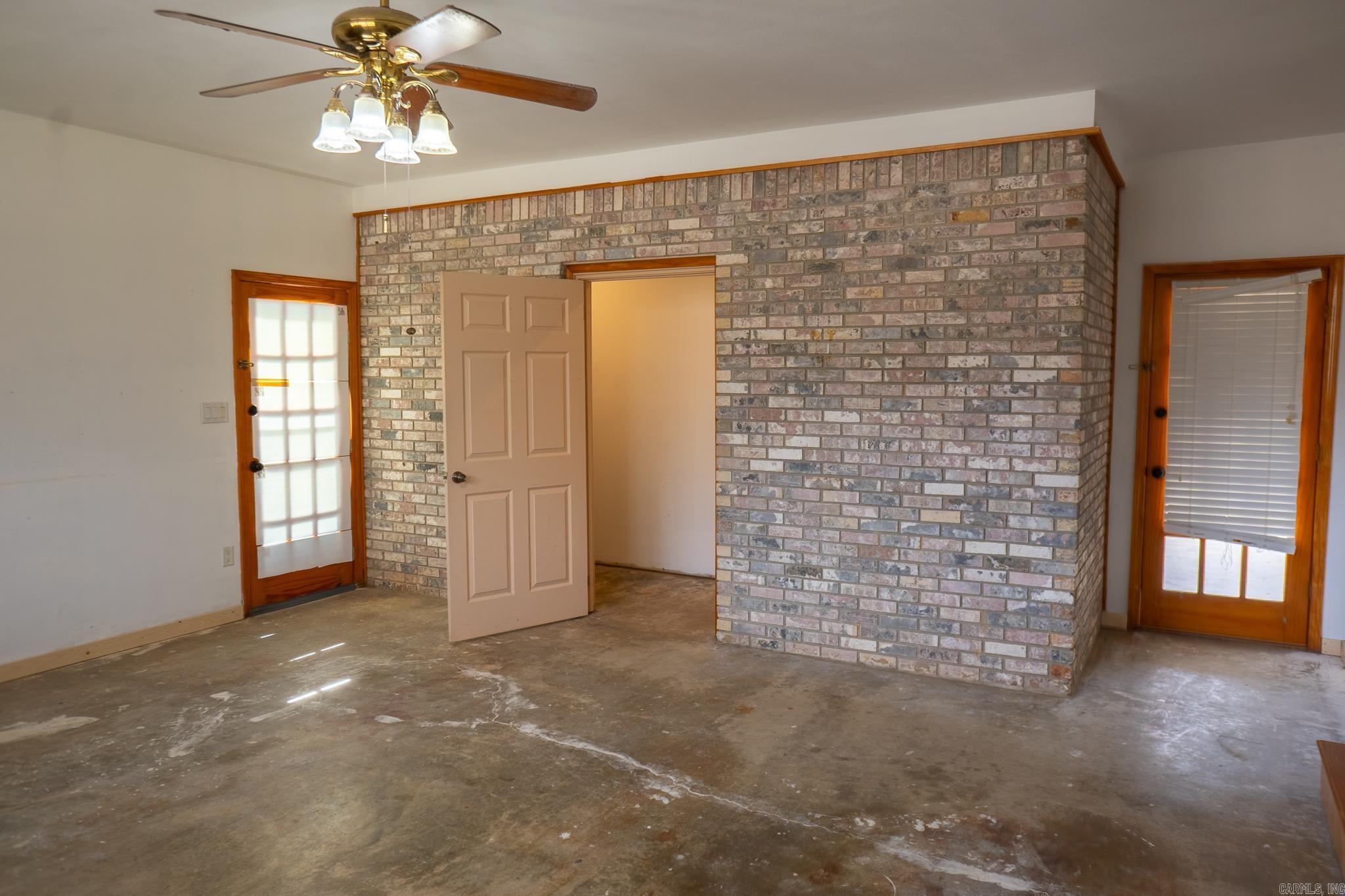 345 Harp Loop  Malvern, AR
