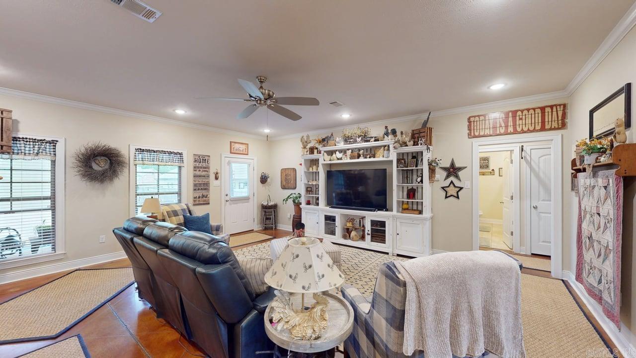1875 Pecan Creek  Conway, AR