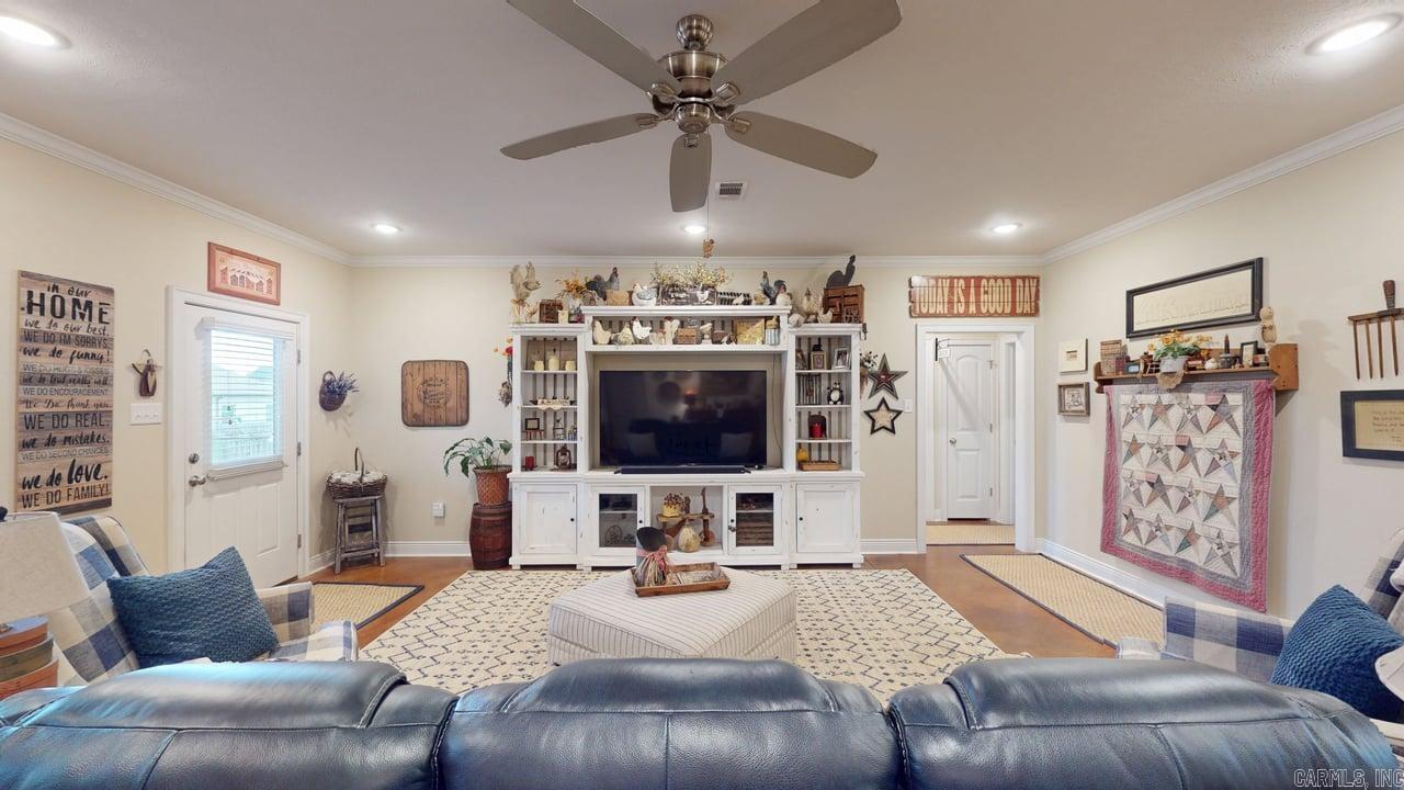 1875 Pecan Creek  Conway, AR