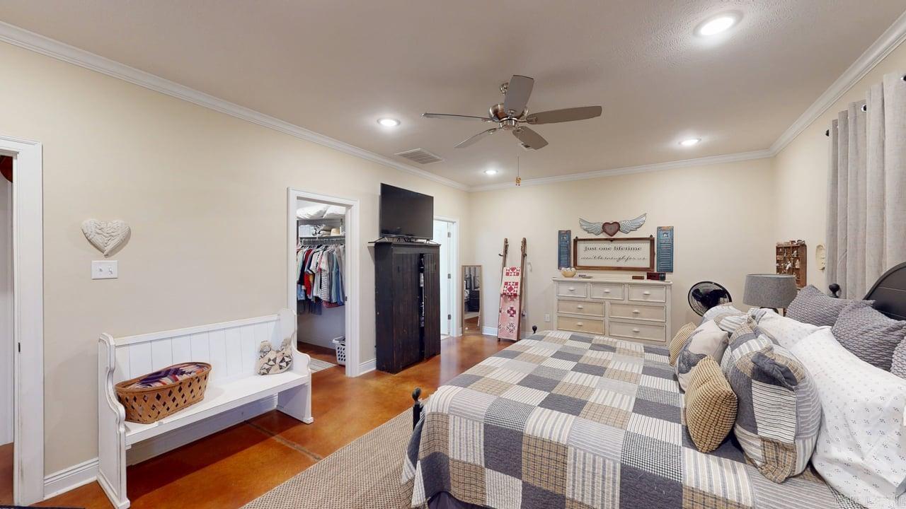 1875 Pecan Creek  Conway, AR