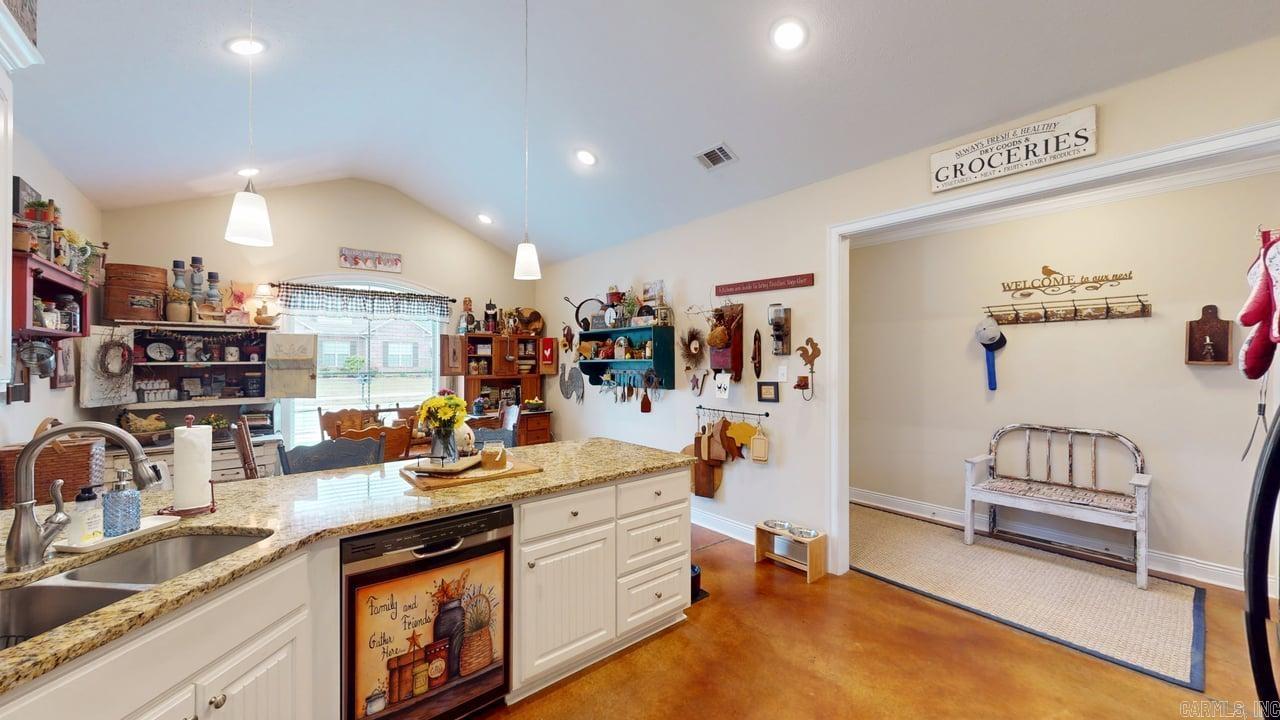 1875 Pecan Creek  Conway, AR