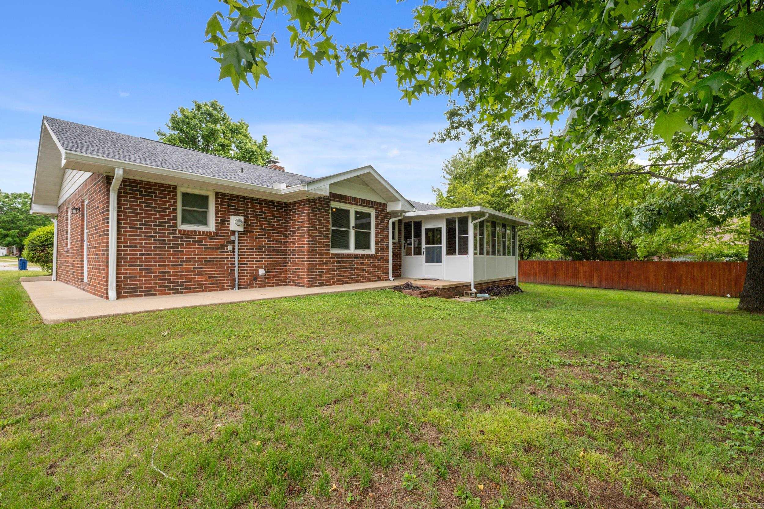 1919 Ivy Lane  Mountain Home, AR