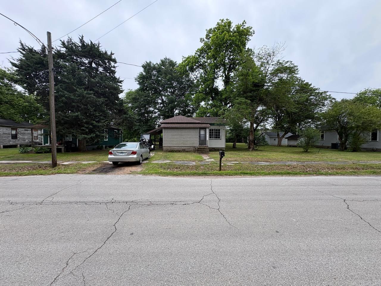 217 Oak St 301 Oak St Trumann, AR