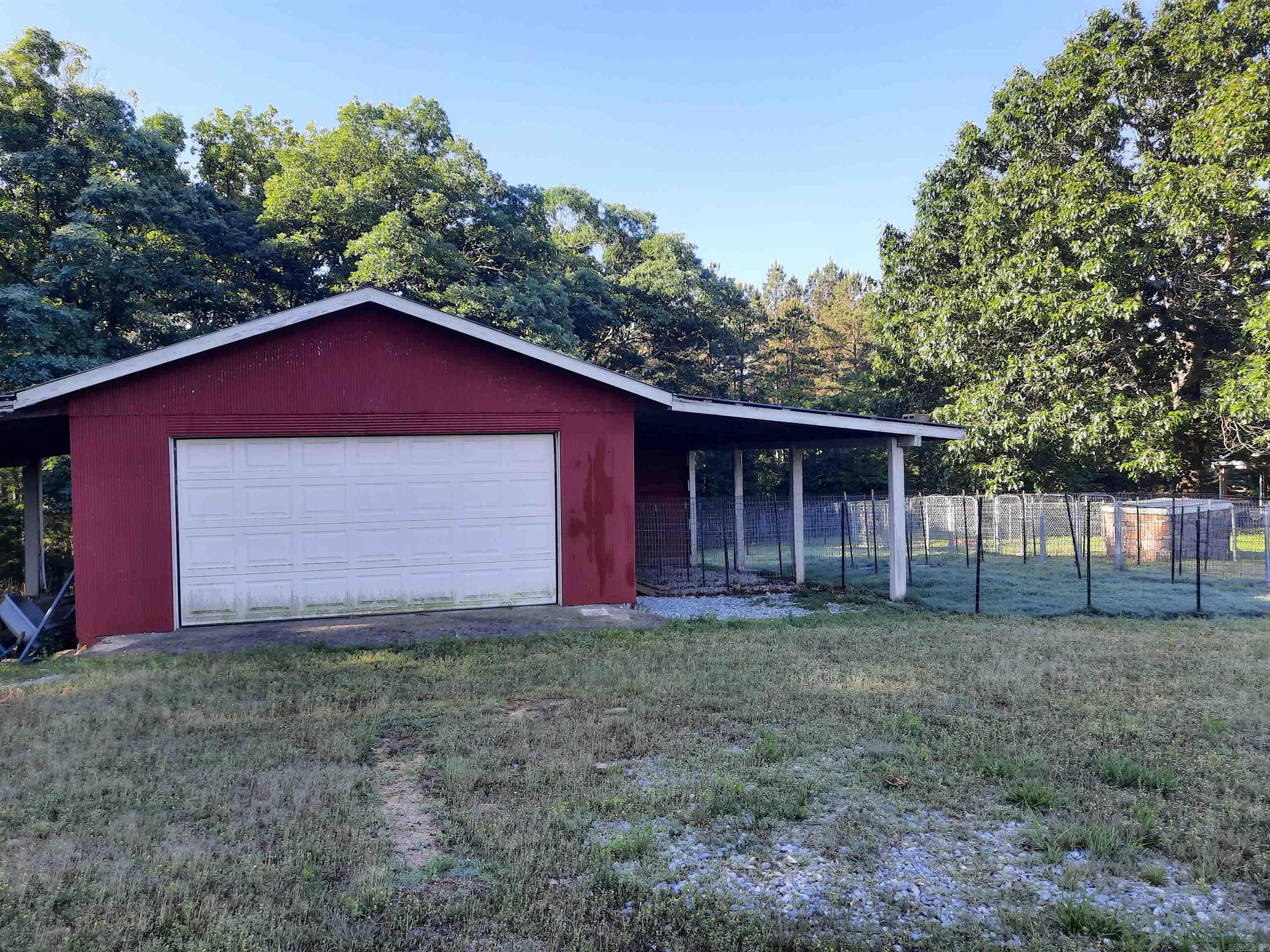 1162 Cove  Mountain View, AR