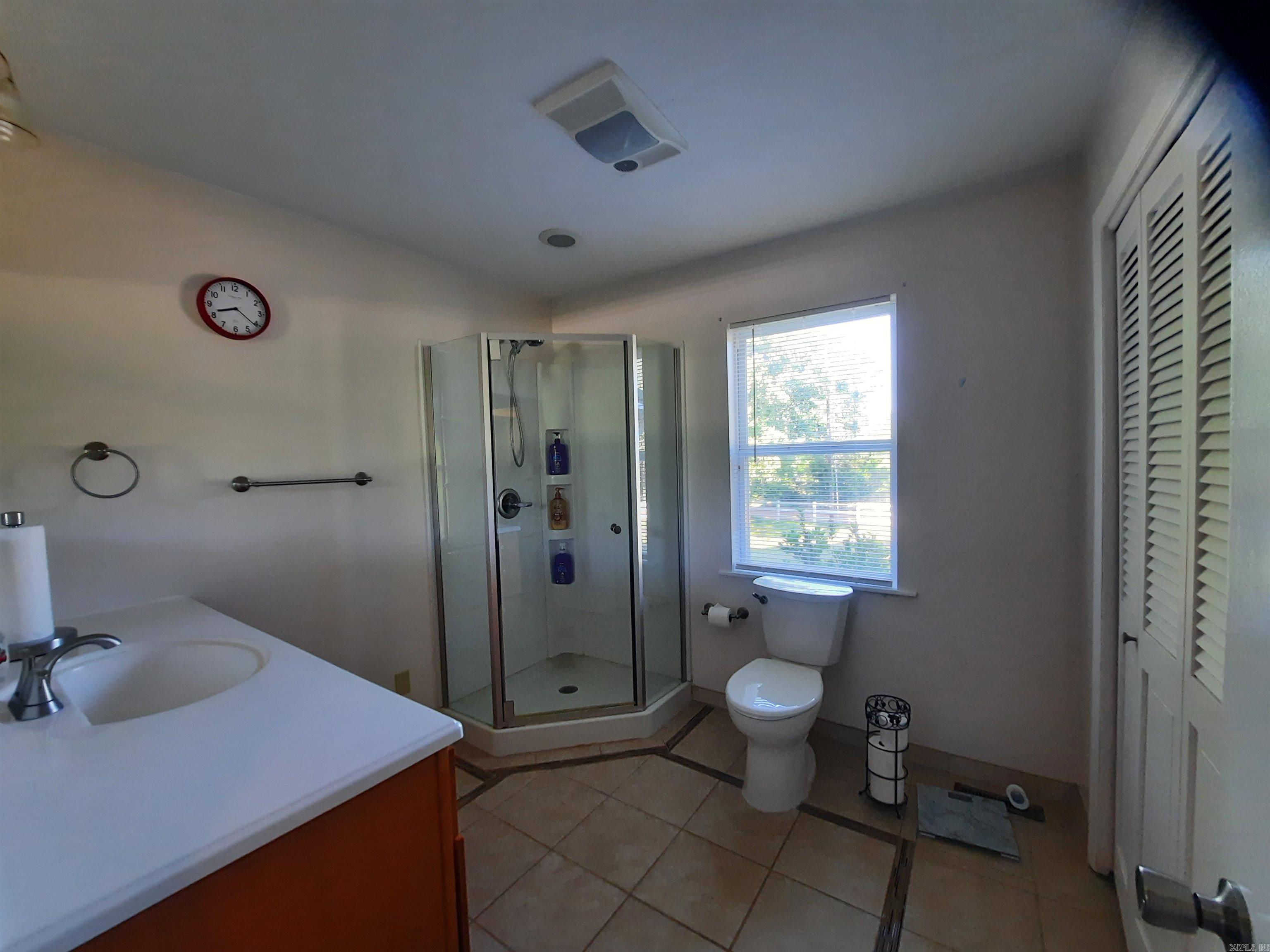 1162 Cove  Mountain View, AR