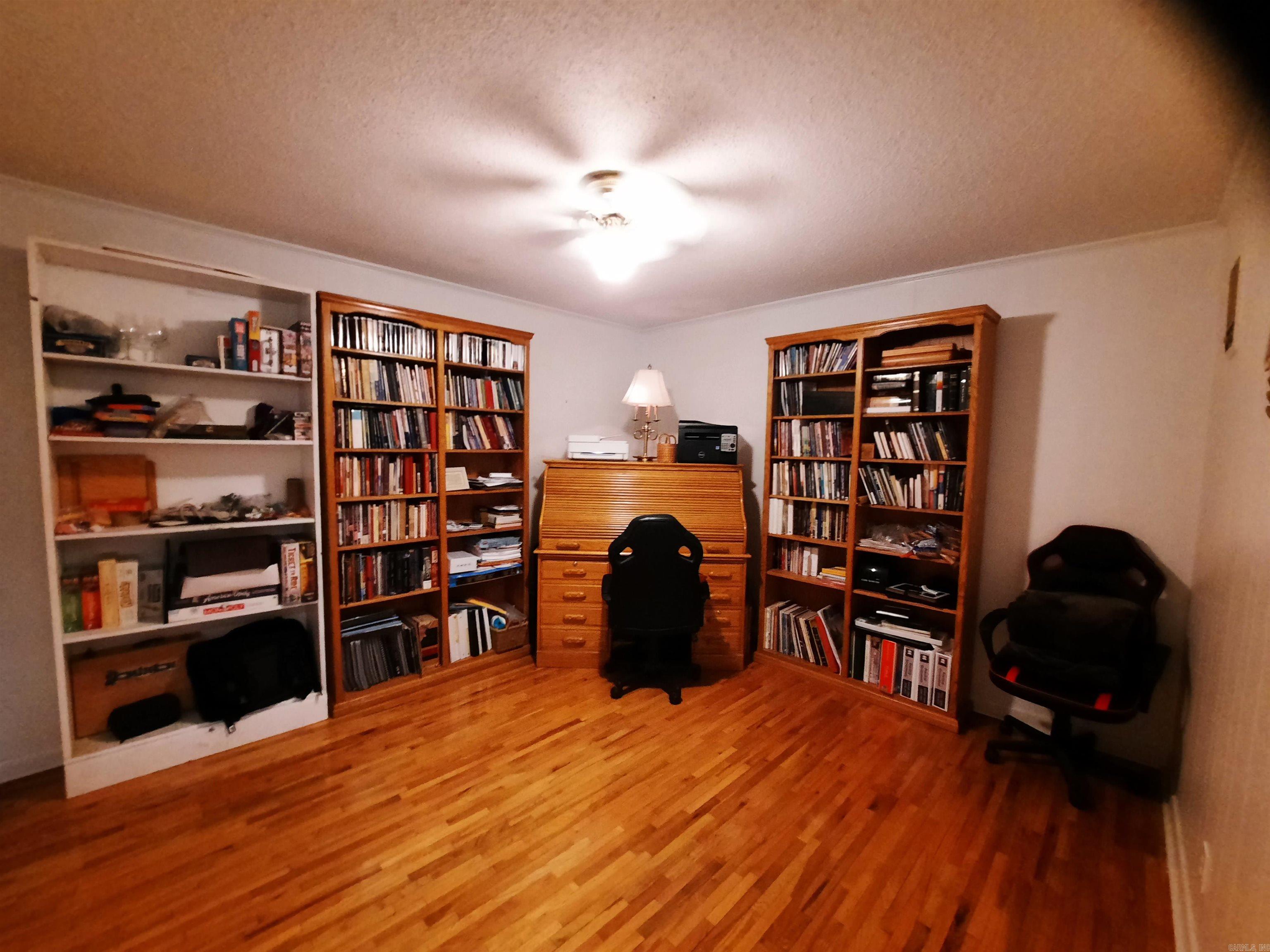 1162 Cove  Mountain View, AR