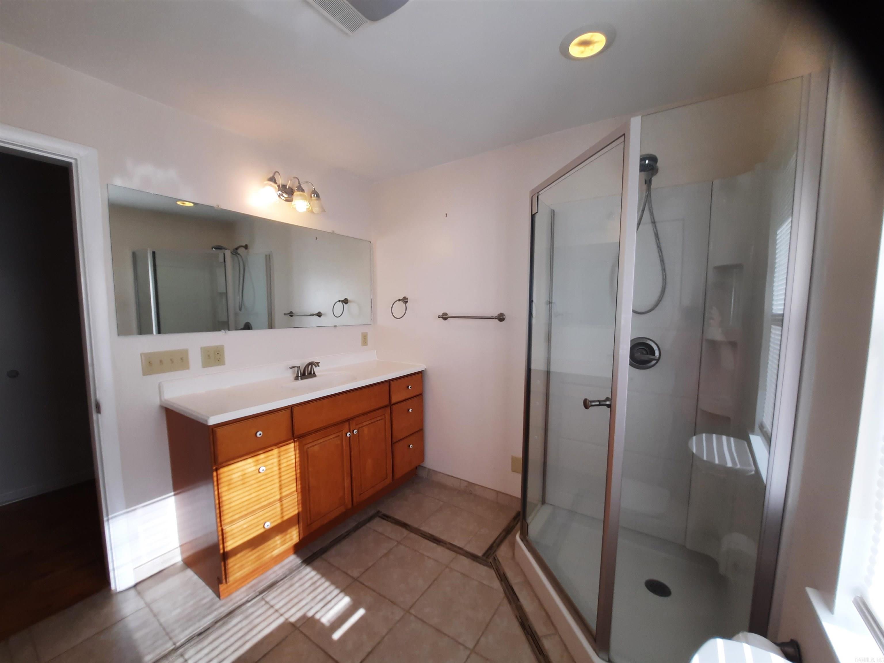 1162 Cove  Mountain View, AR