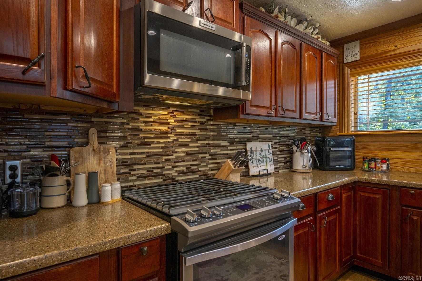 70 Crow Ln.  Sulphur Rock, AR