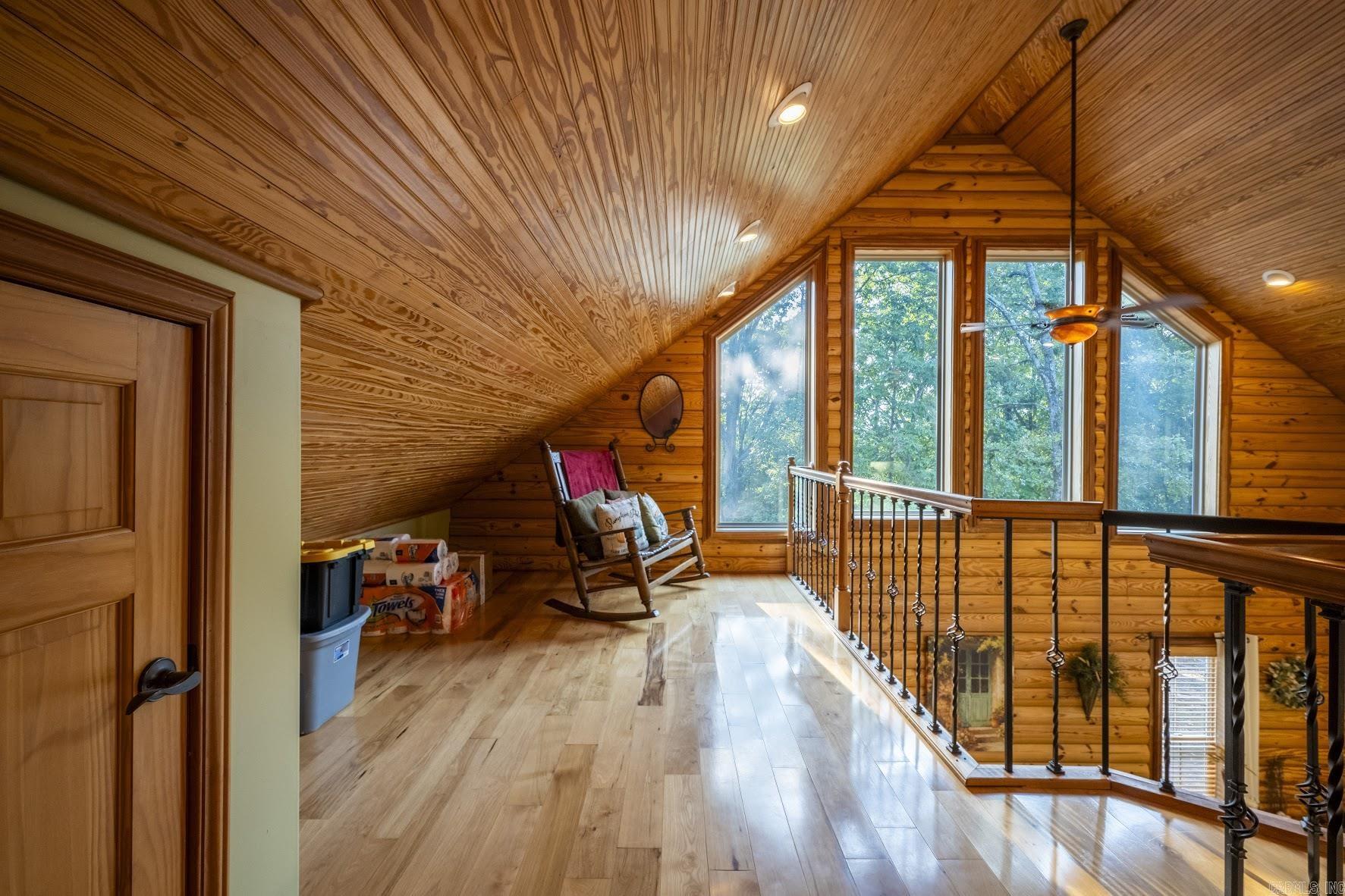 70 Crow Ln.  Sulphur Rock, AR