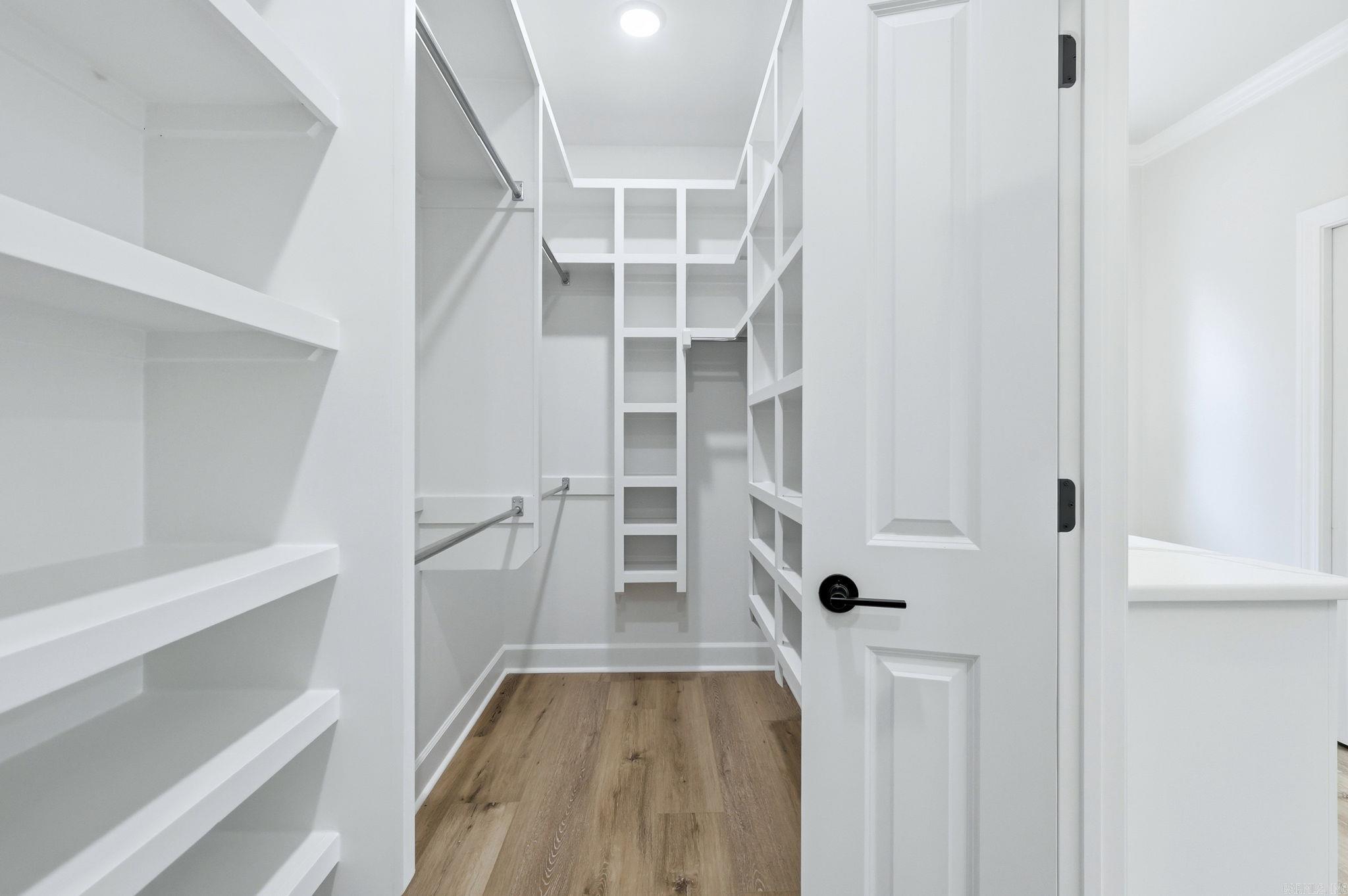 primary bath walk-in closet