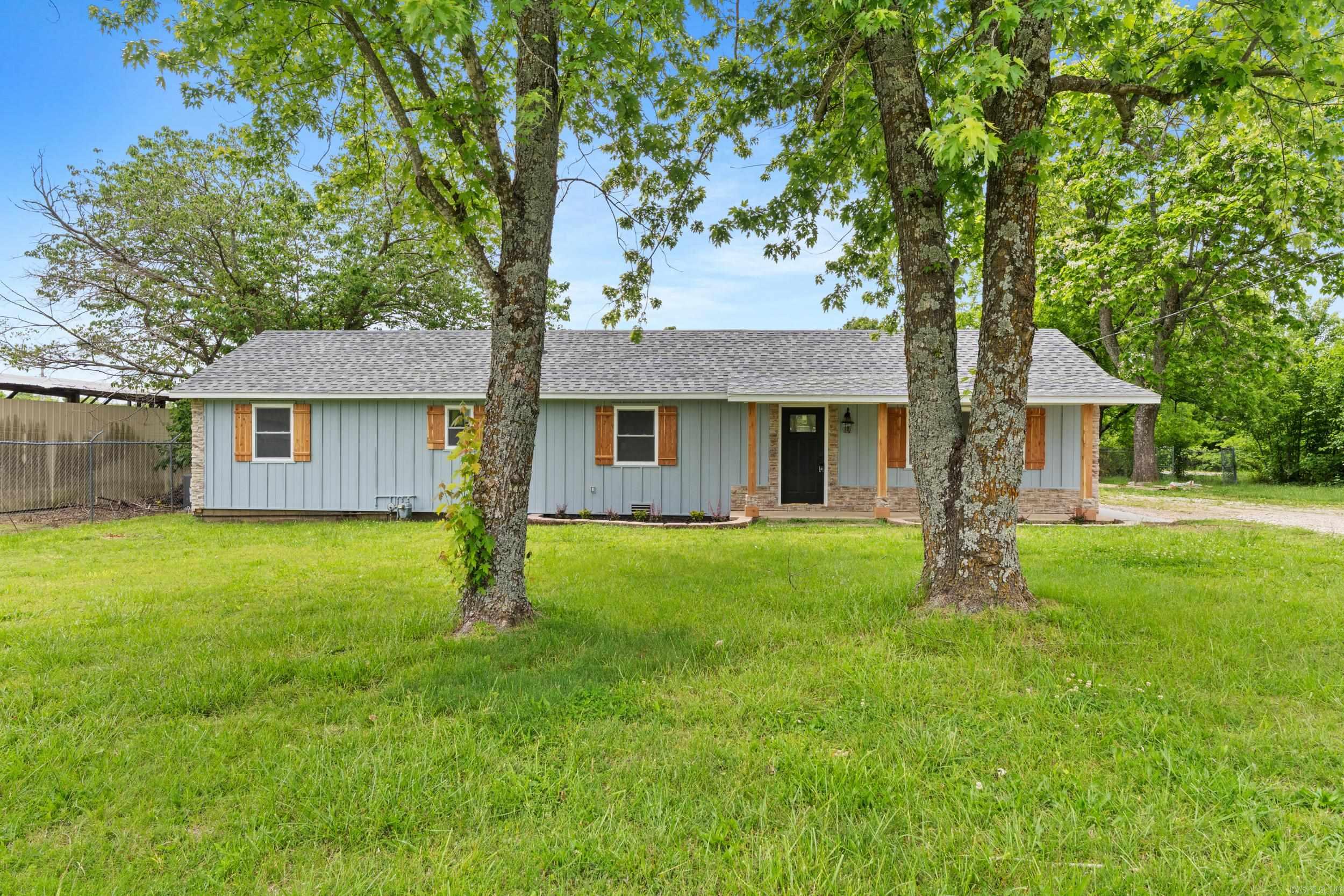 496 CR 27  Mountain Home, AR