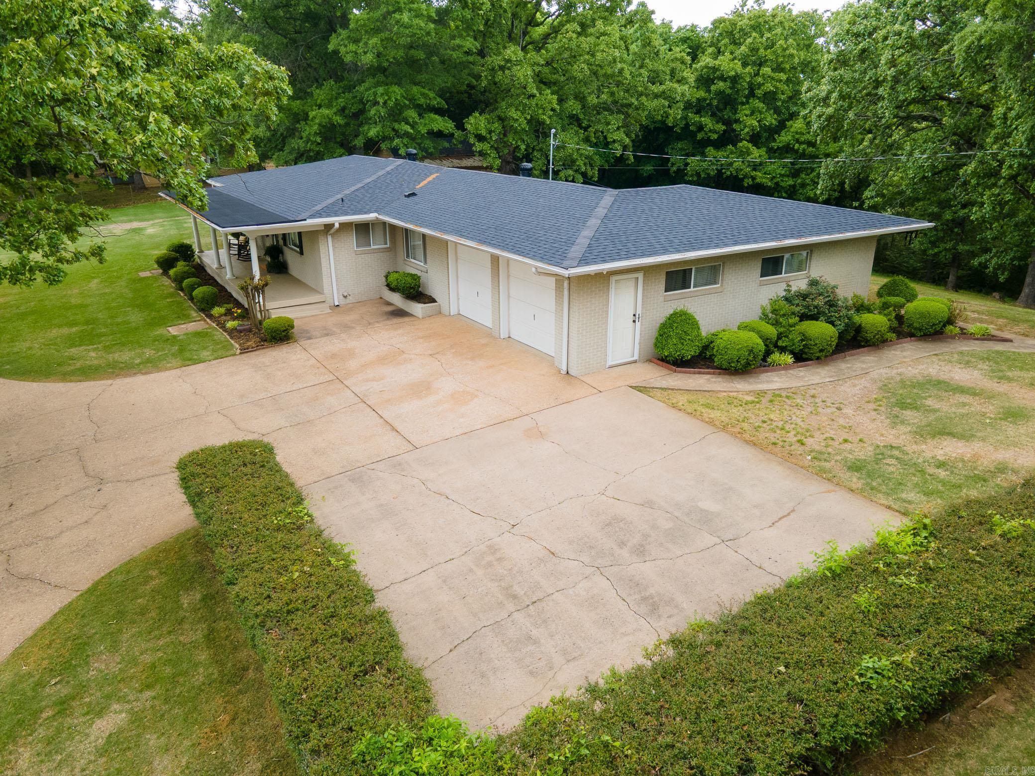 800 Grandview Heights  Conway, AR