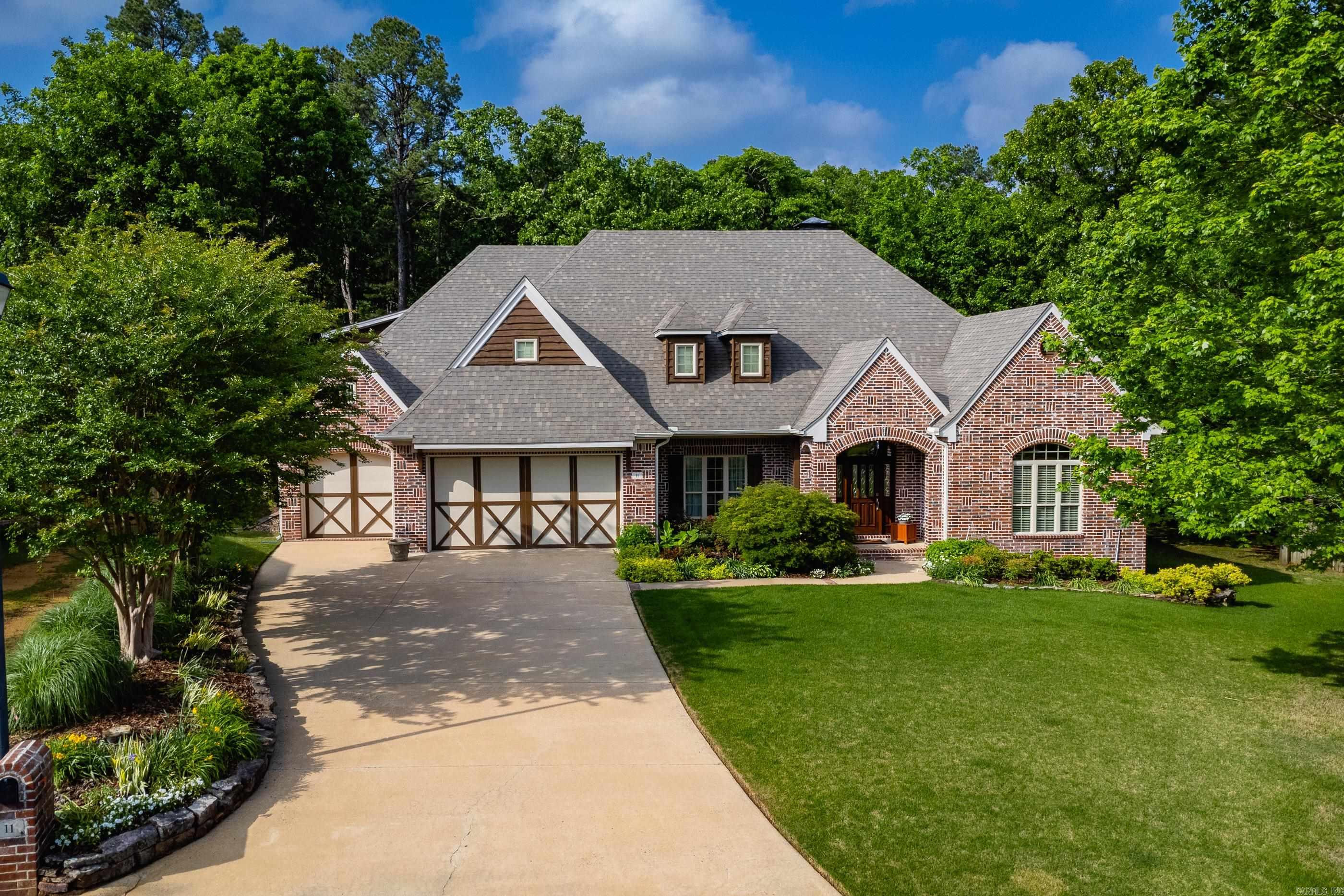 11 Wellington Parish  Little Rock, AR