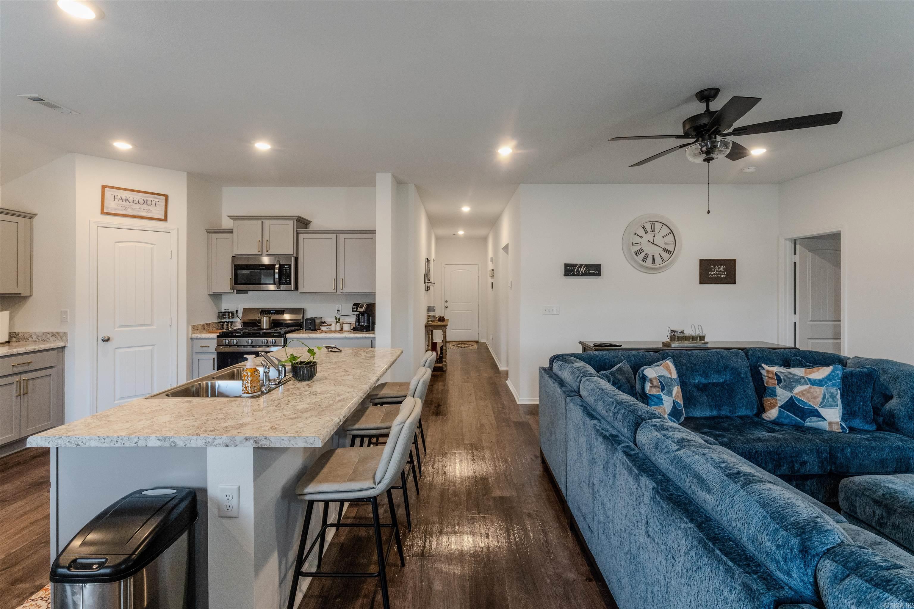 11078 River Valley  Hensley, AR