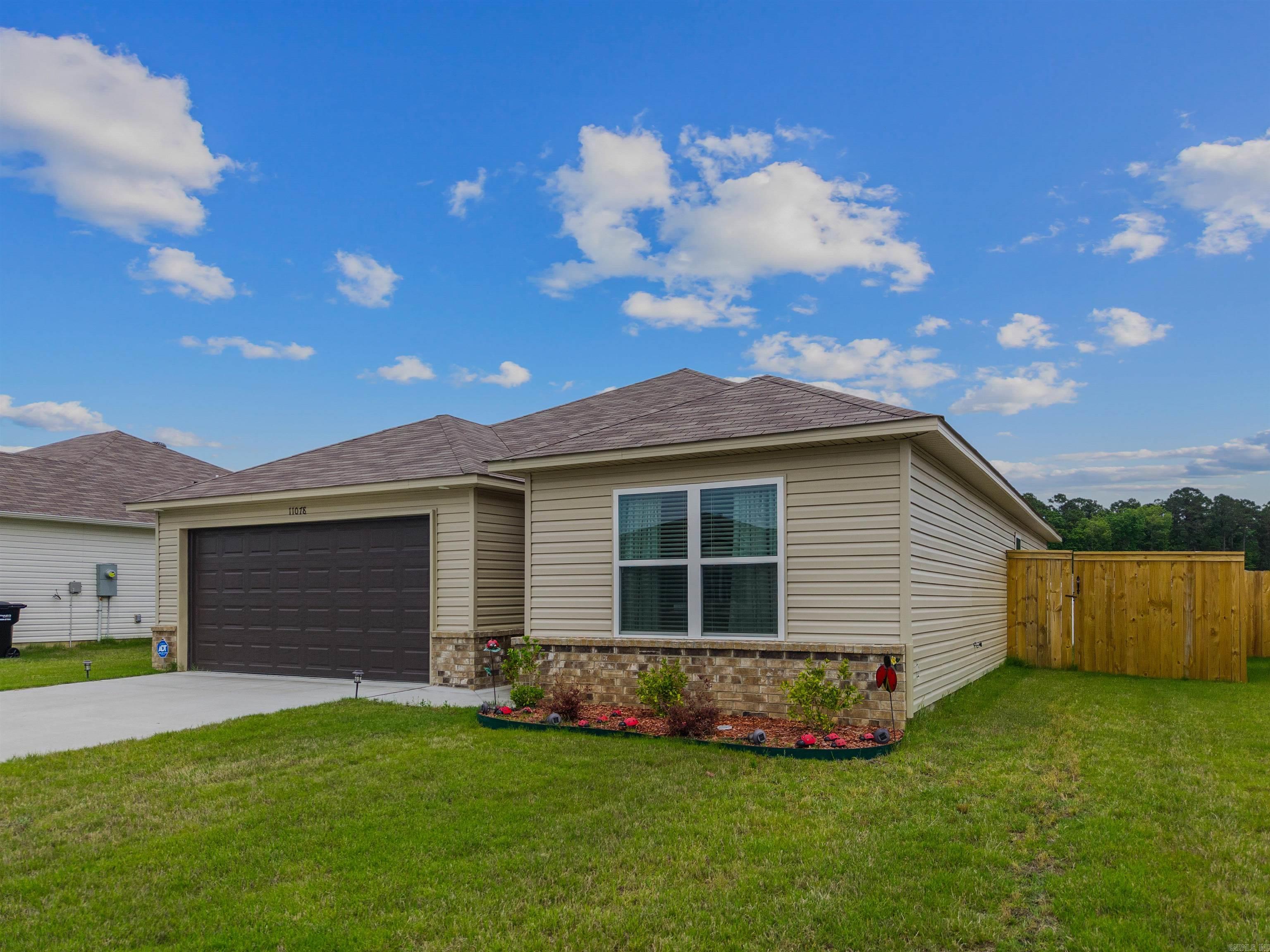 11078 River Valley  Hensley, AR