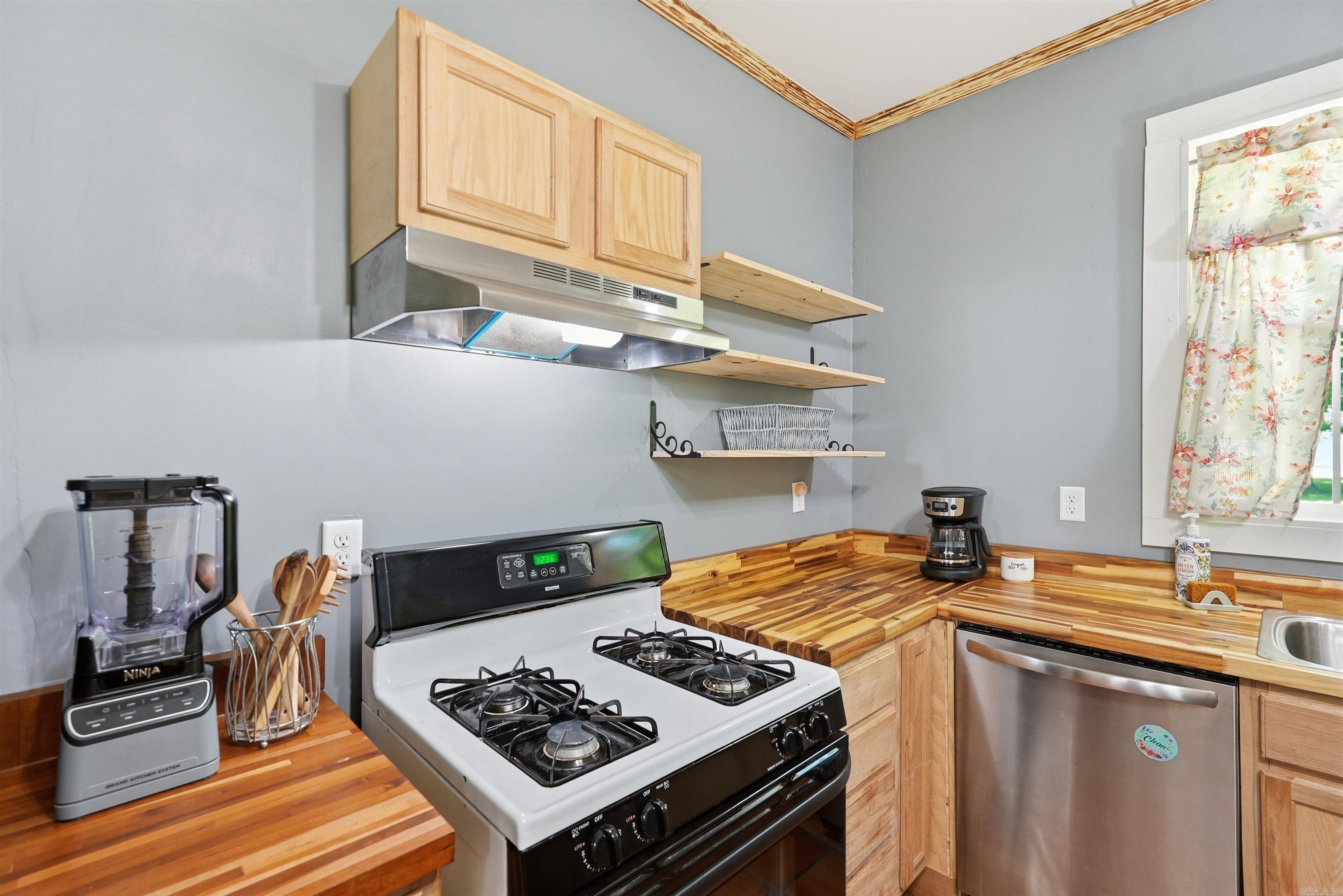 211 NE Third  Bryant, AR