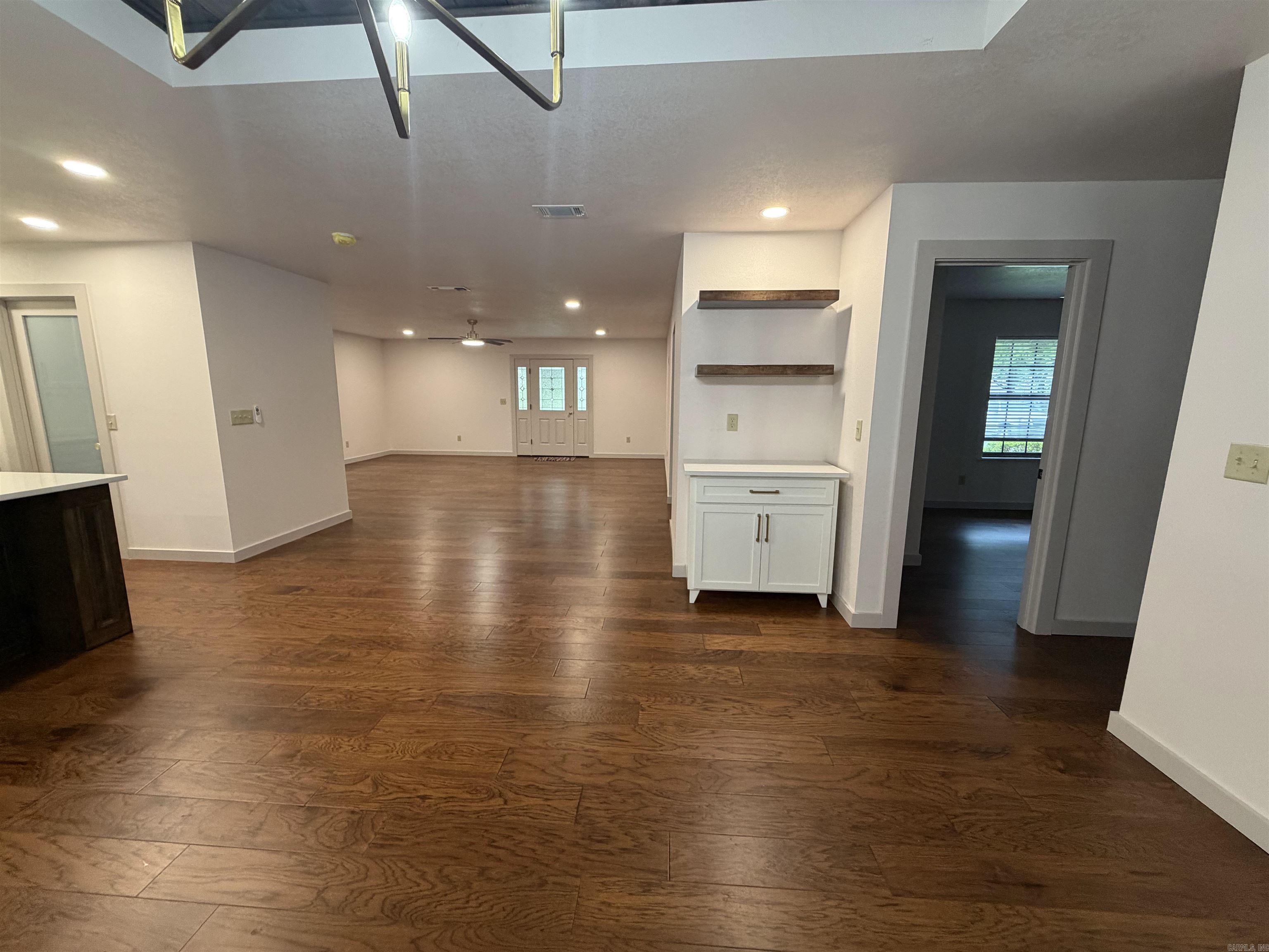 210 Gary Drive Mena, AR 71953