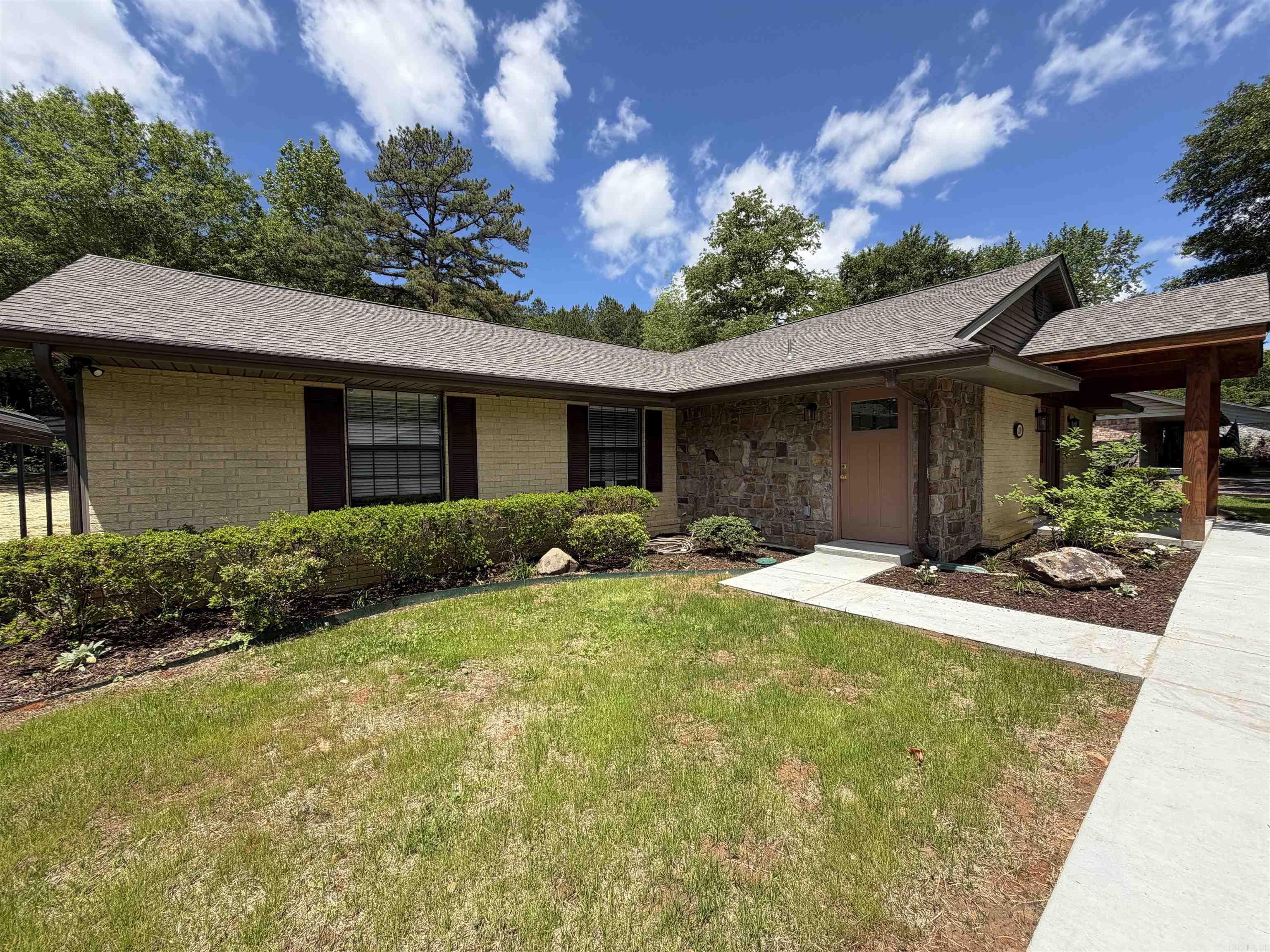210 Gary Drive Mena, AR 71953