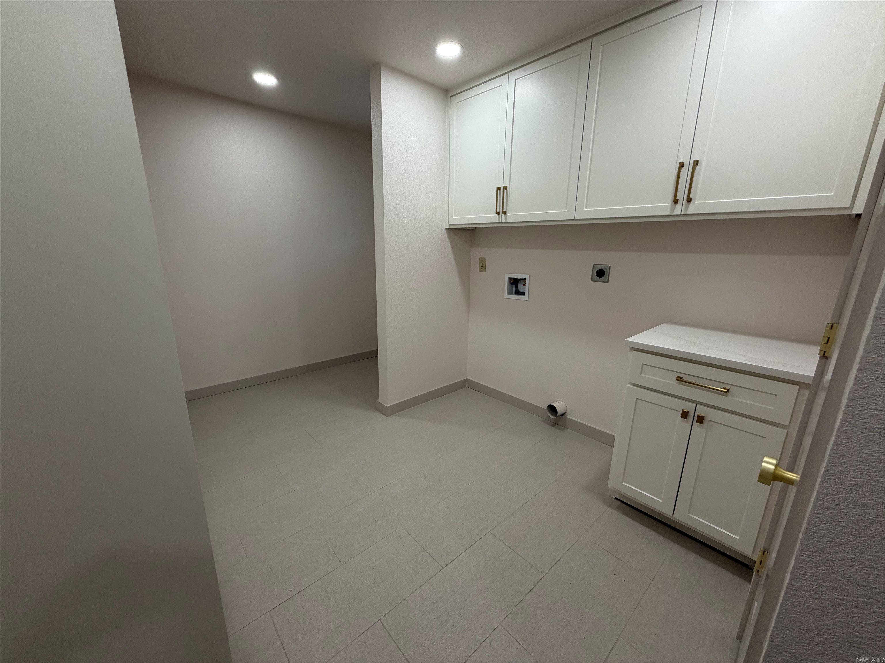 210 Gary Drive Mena, AR 71953