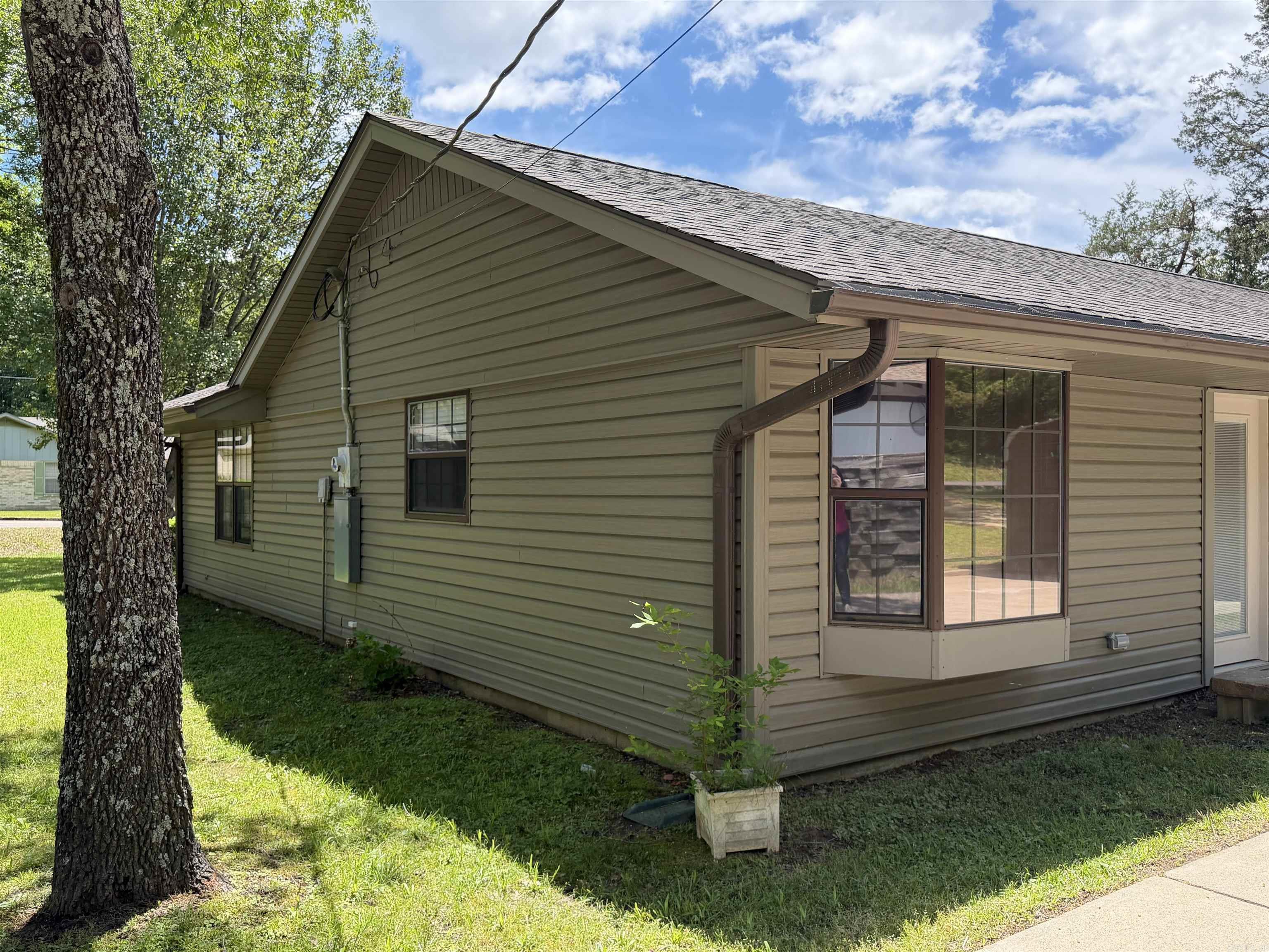 210 Gary Drive Mena, AR 71953